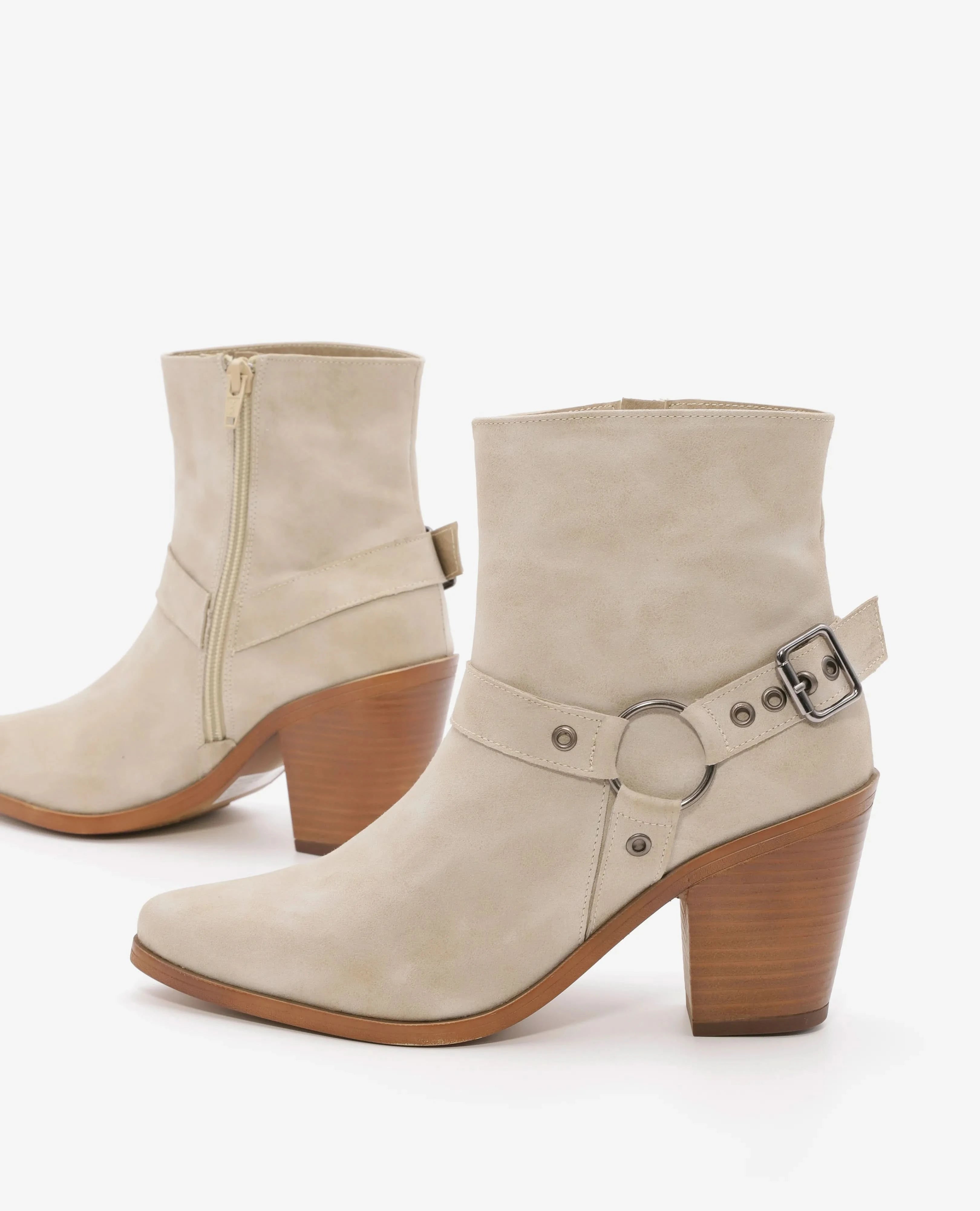 מגפוני עקב- איבון - B Unique