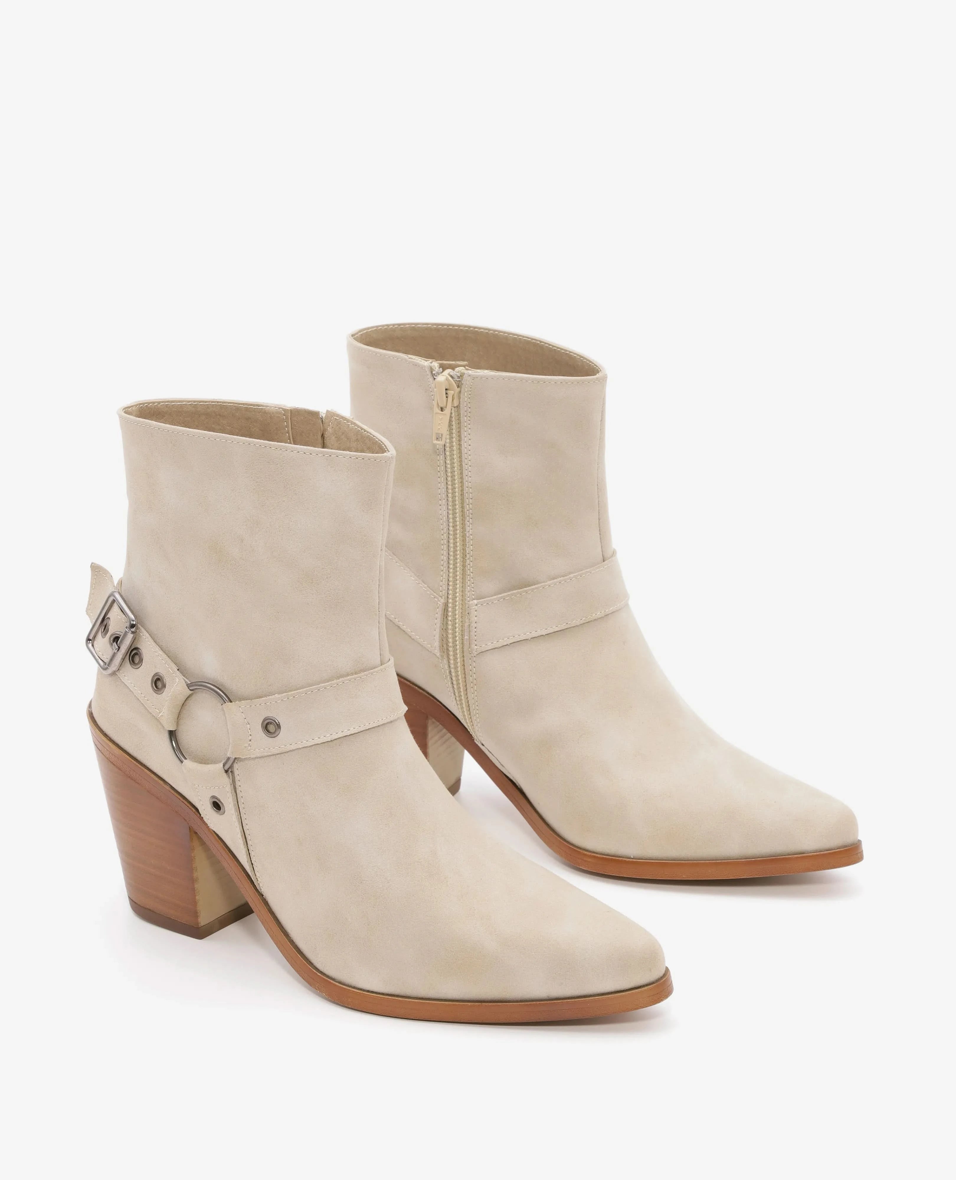 מגפוני עקב- איבון - B Unique