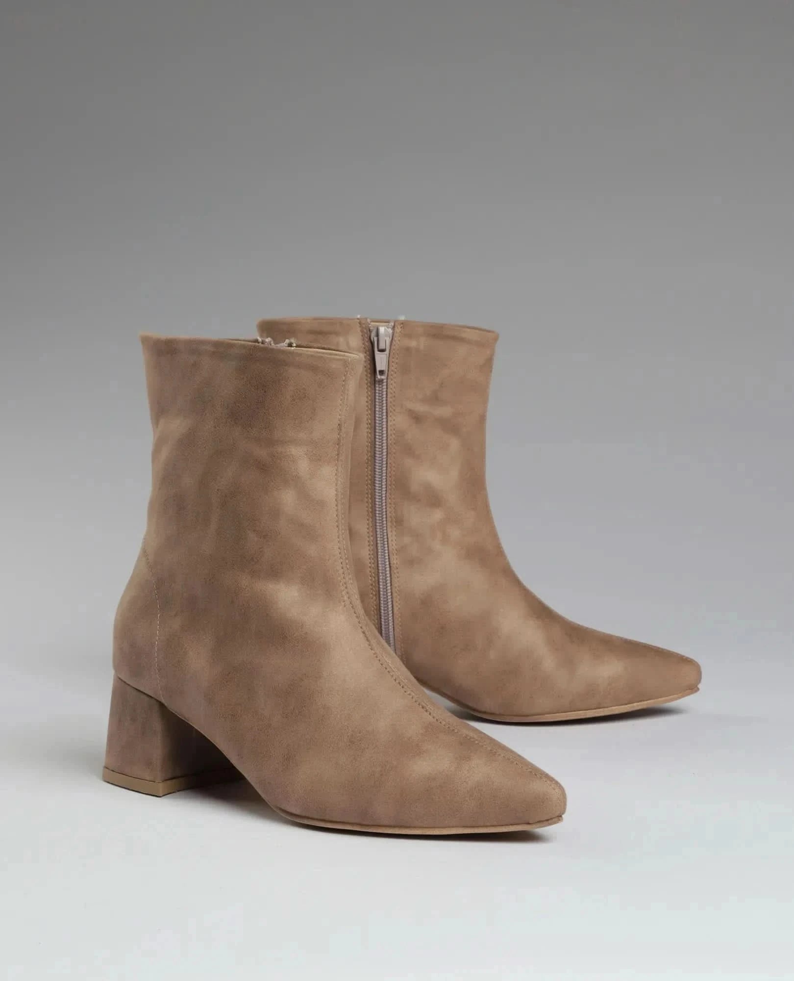 מגפוני שפיץ- ננסי - B Unique - מגפונים