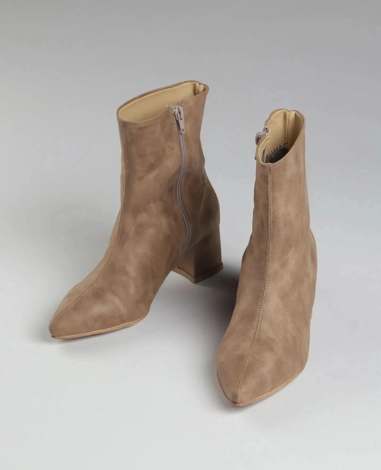 מגפוני שפיץ- ננסי - B Unique - מגפונים