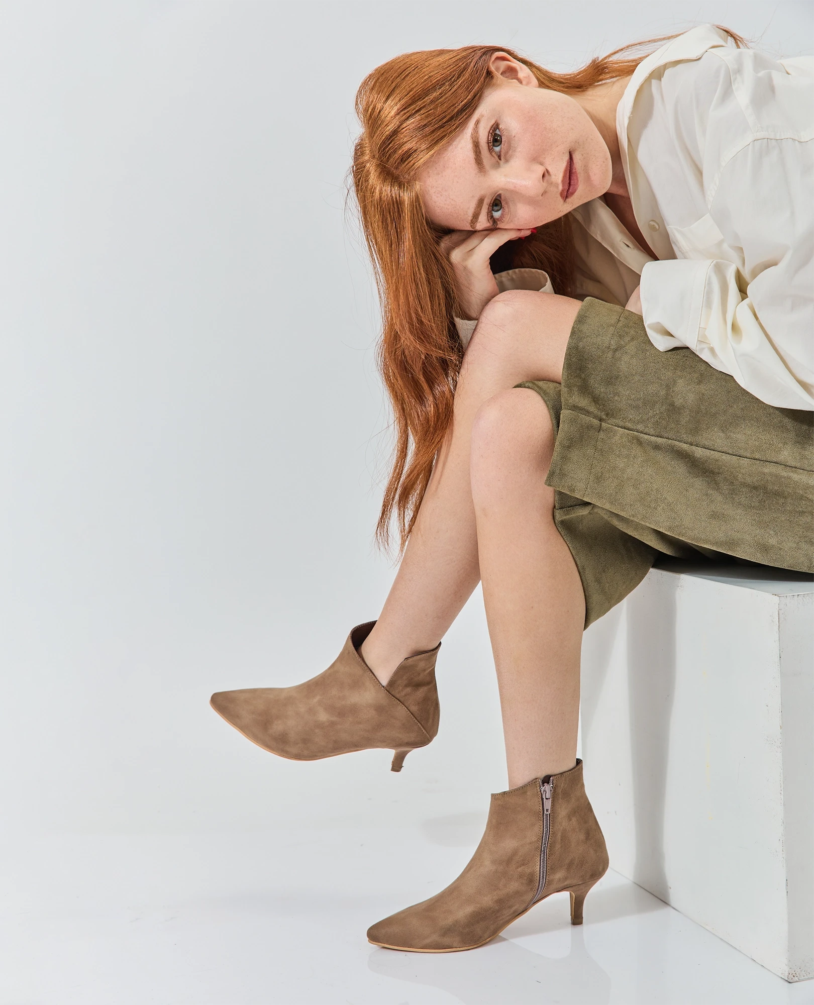 מגפוני עקב - אור - B Unique - מגפונים