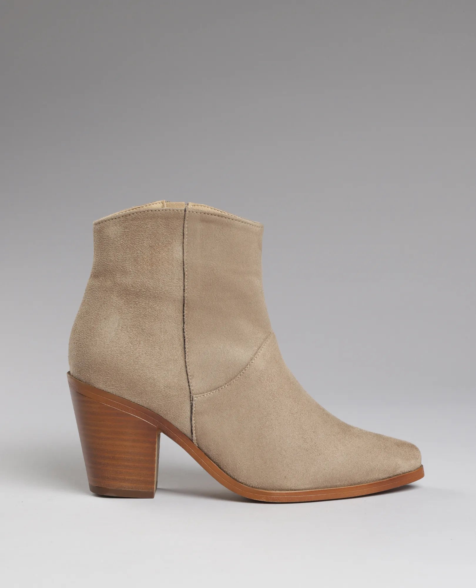 מגפוני בוקרים- תאיר