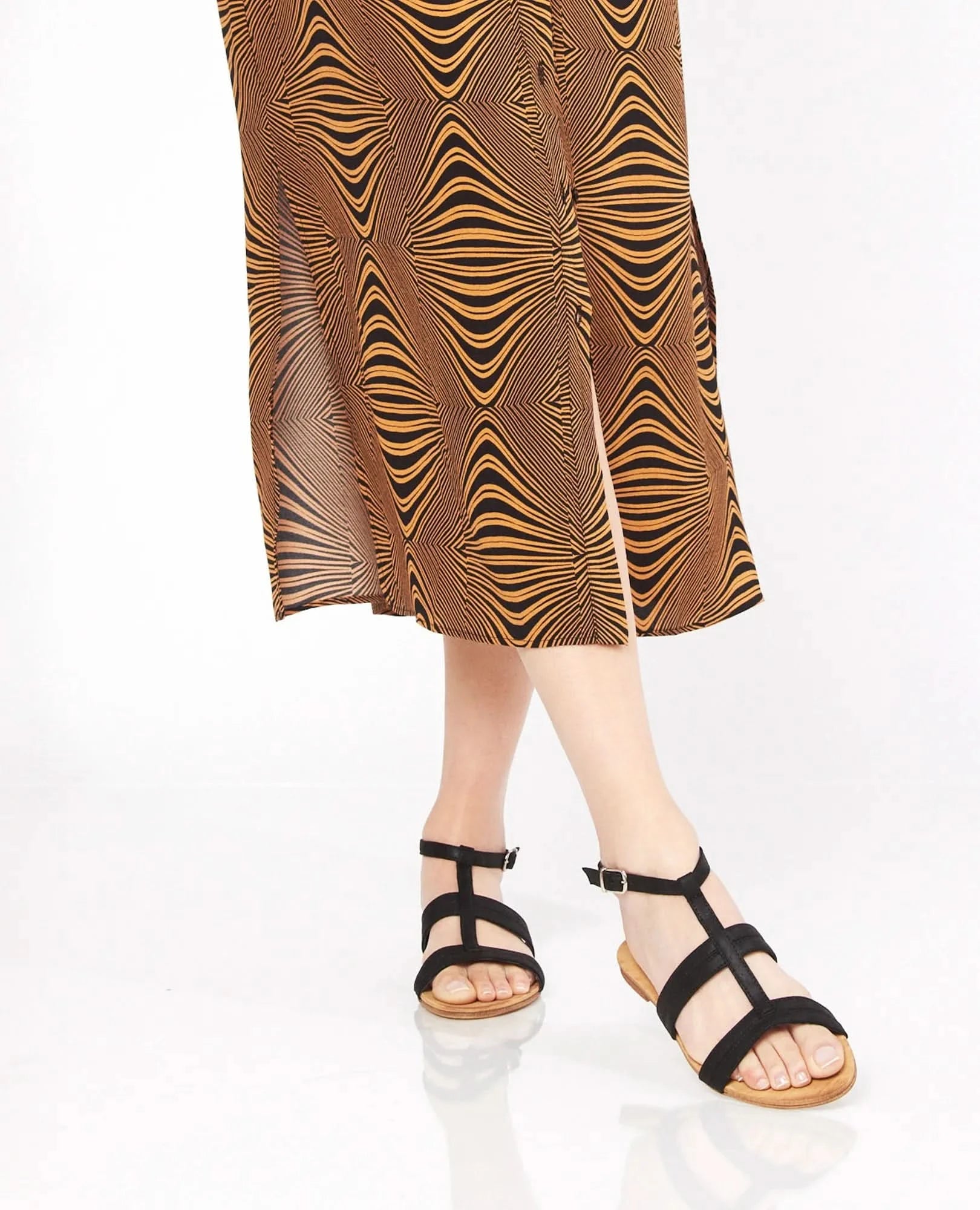 סנדל רצועות דקות- פלור- בי יוניק