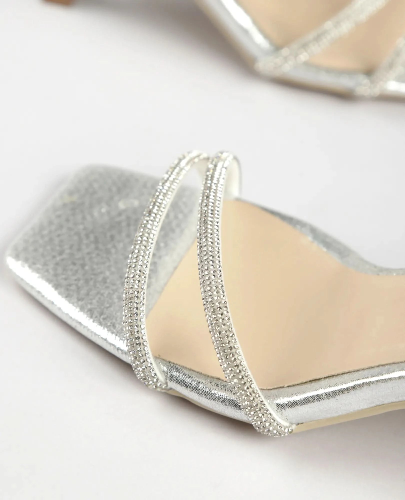 נעלי ערב עם עקב- דניאל - B Unique - נעלי עקב