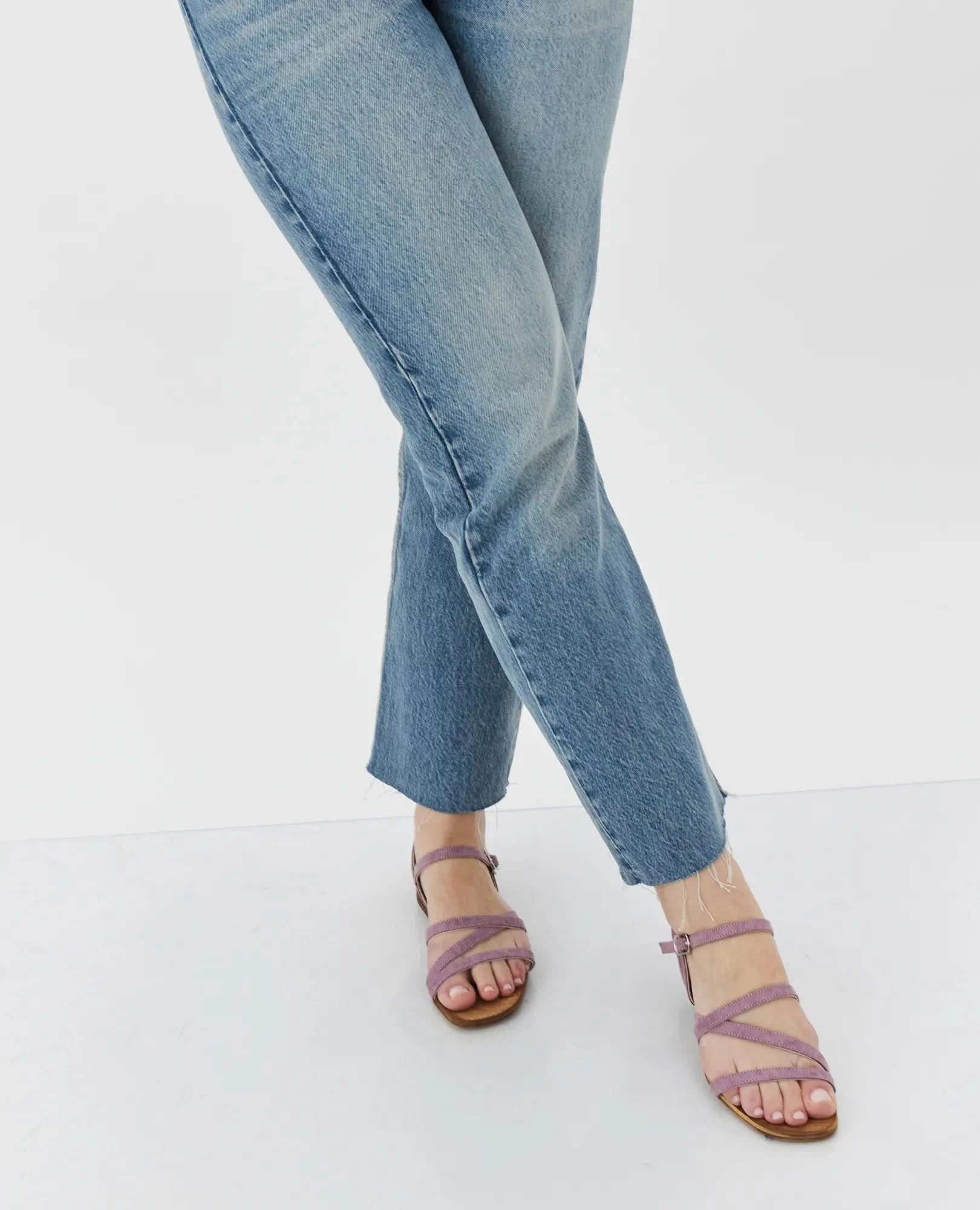 סנדלים עם רצועות- סהר