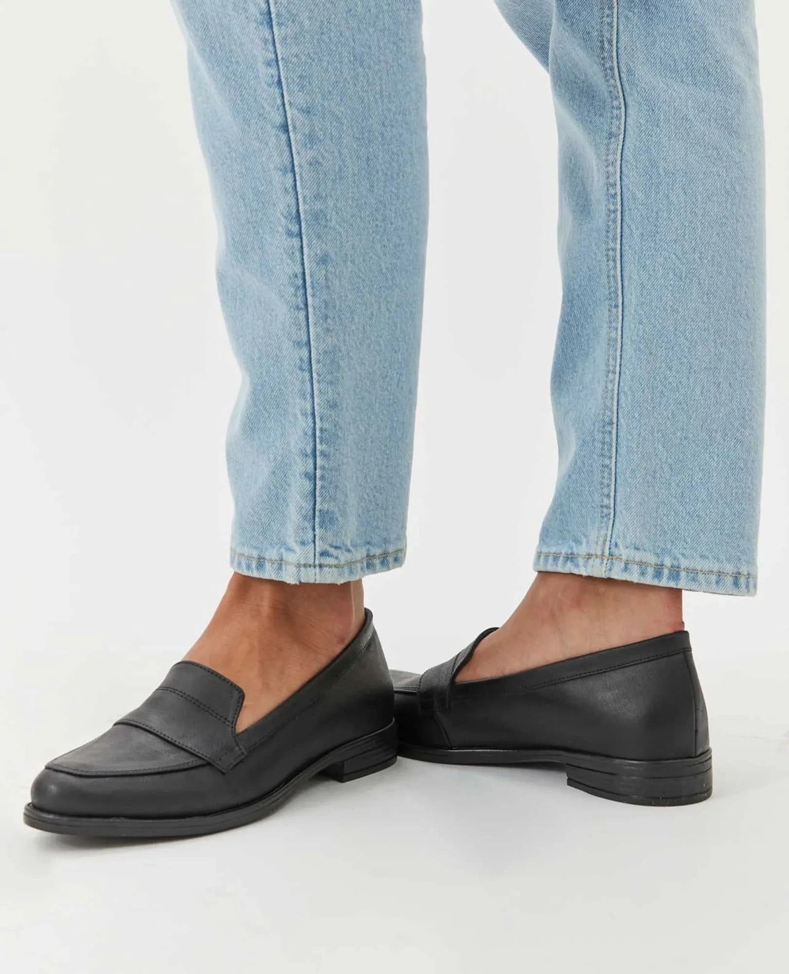 נעלי מוקסין טבעוניות- שילה - B Unique