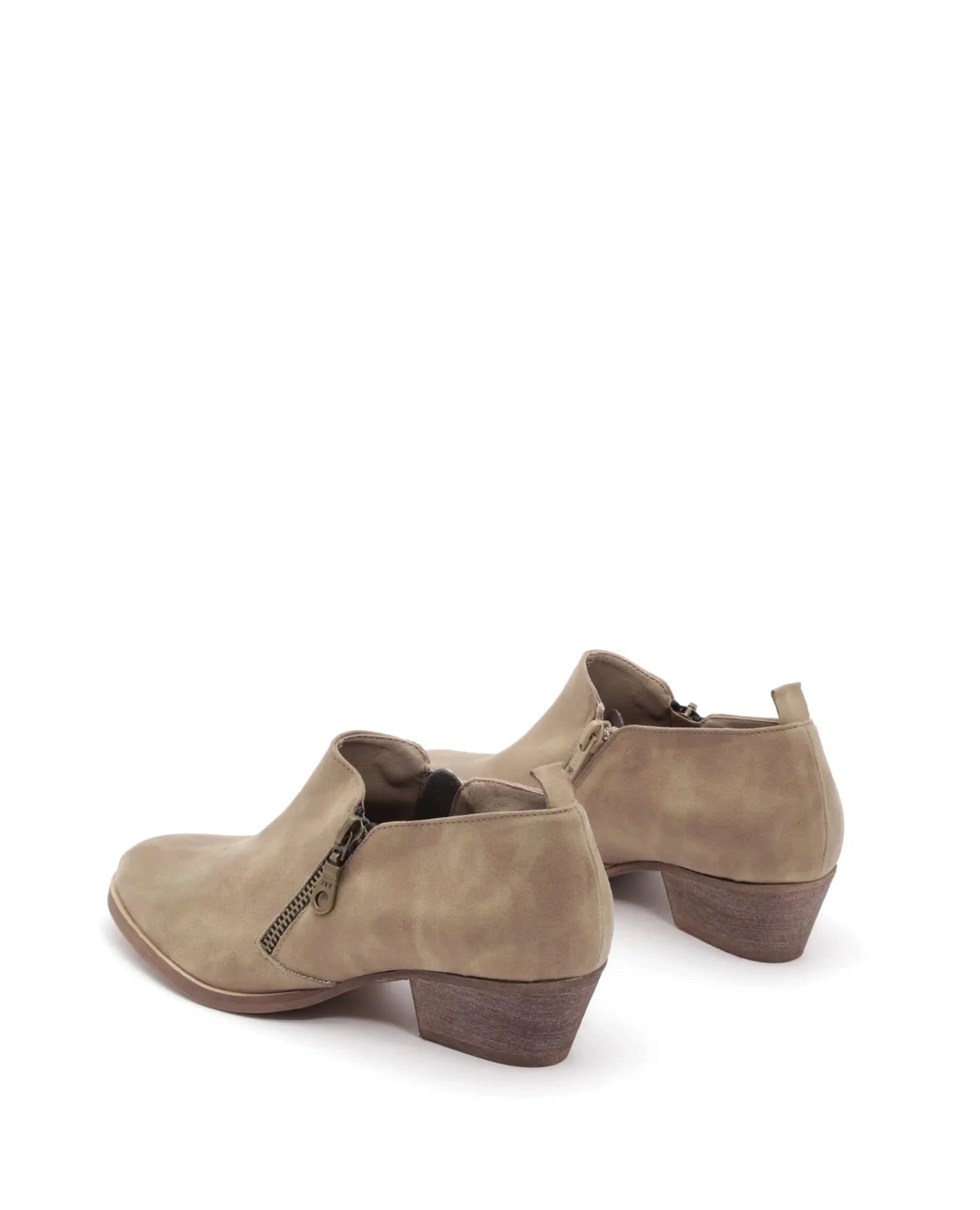 מגפונים קצרים- לני