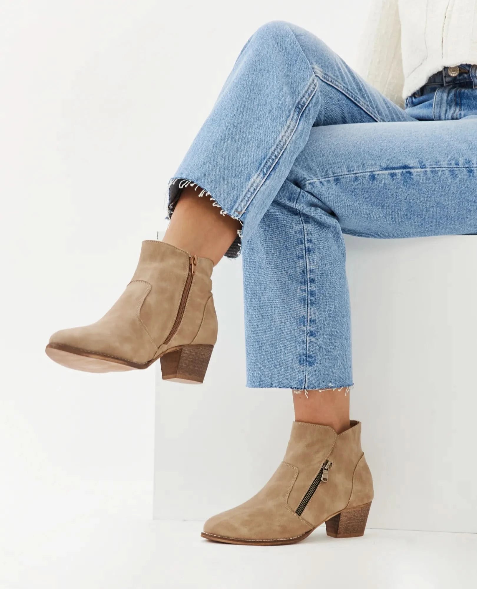 מגפוני עקב - מיכאלה