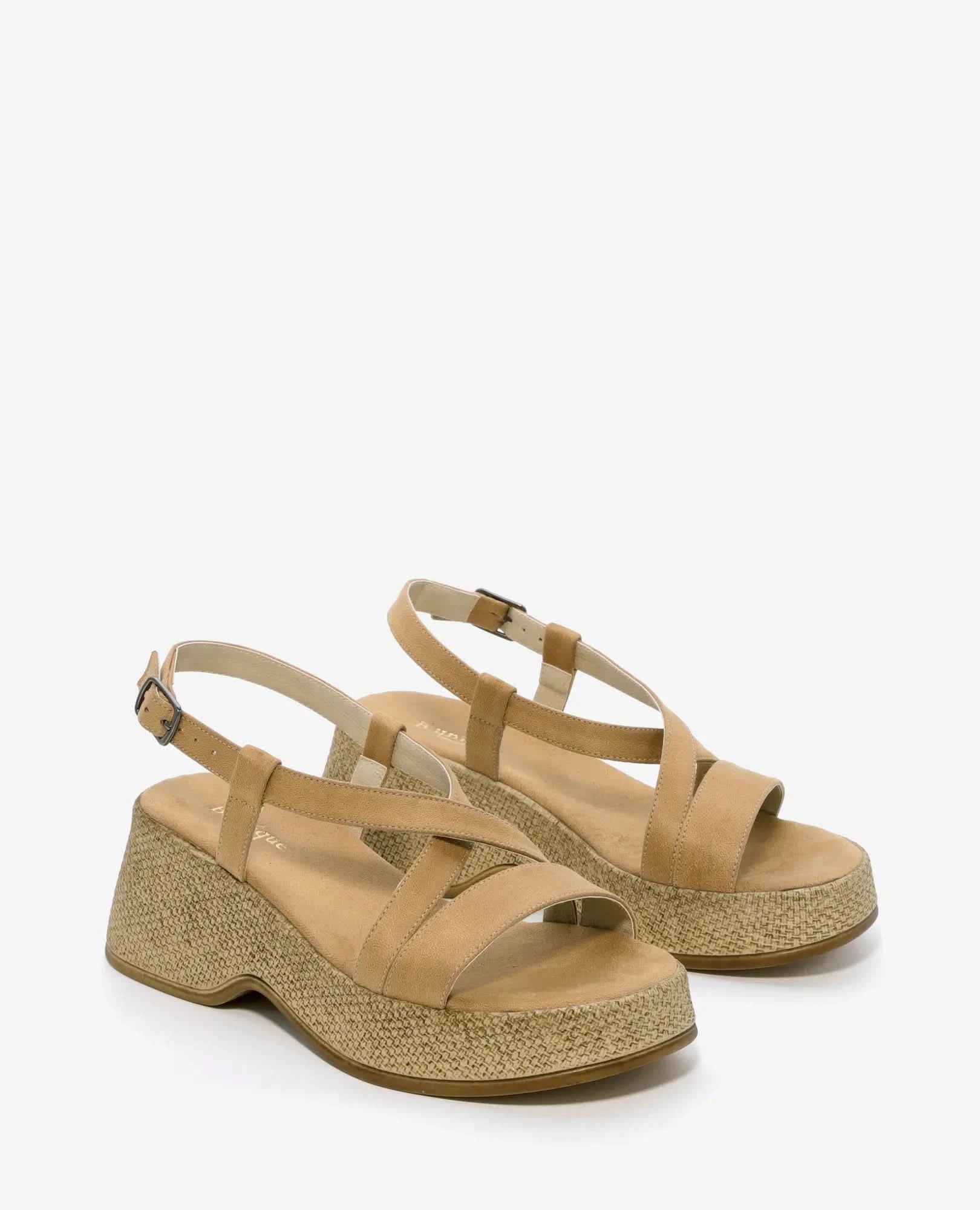 סנדלי פלטפורמה- פיבי