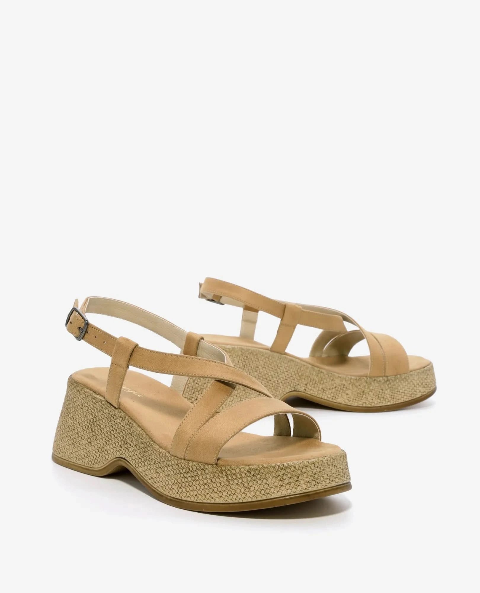 סנדלי פלטפורמה- פיבי