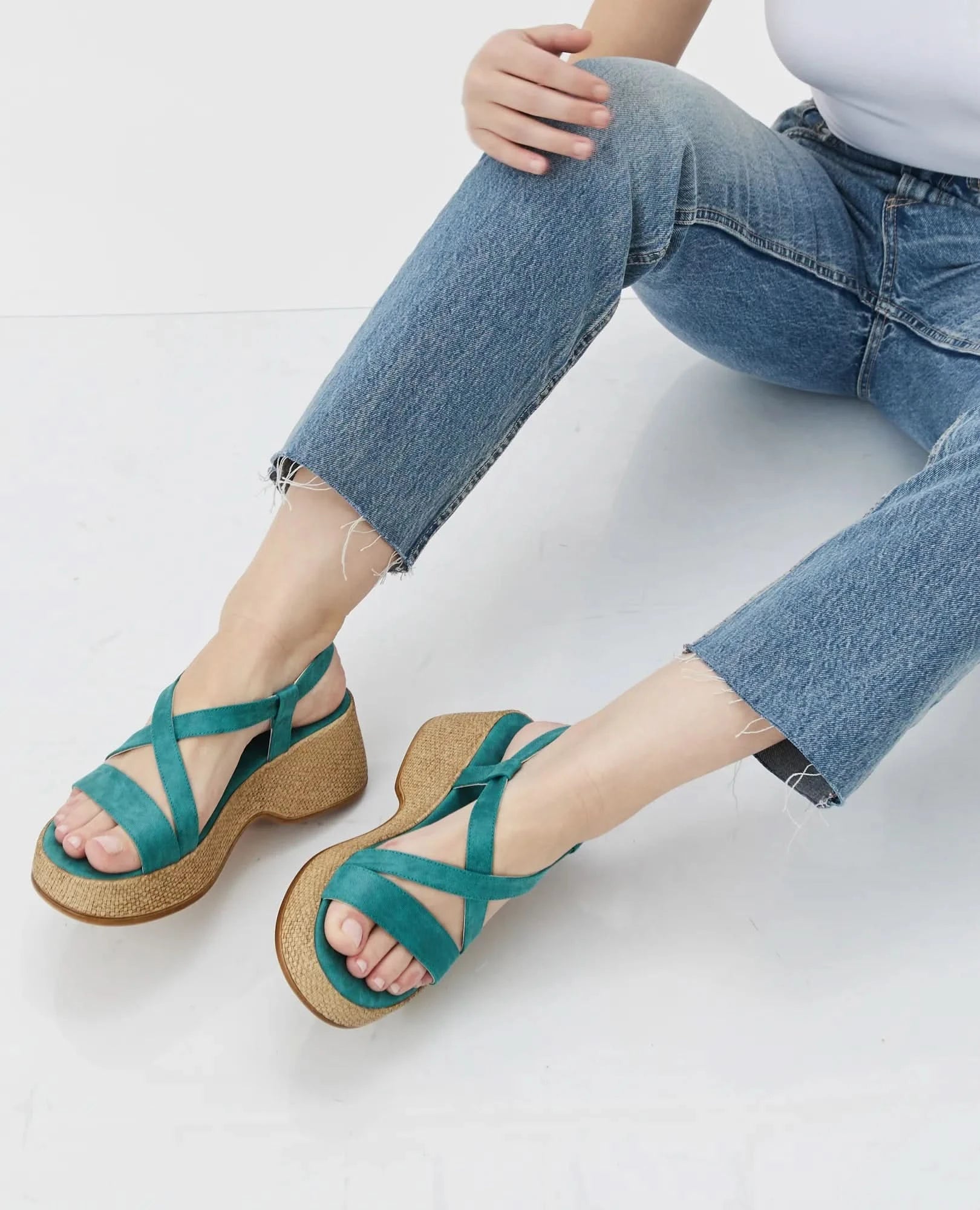 סנדלי פלטפורמה- פיבי