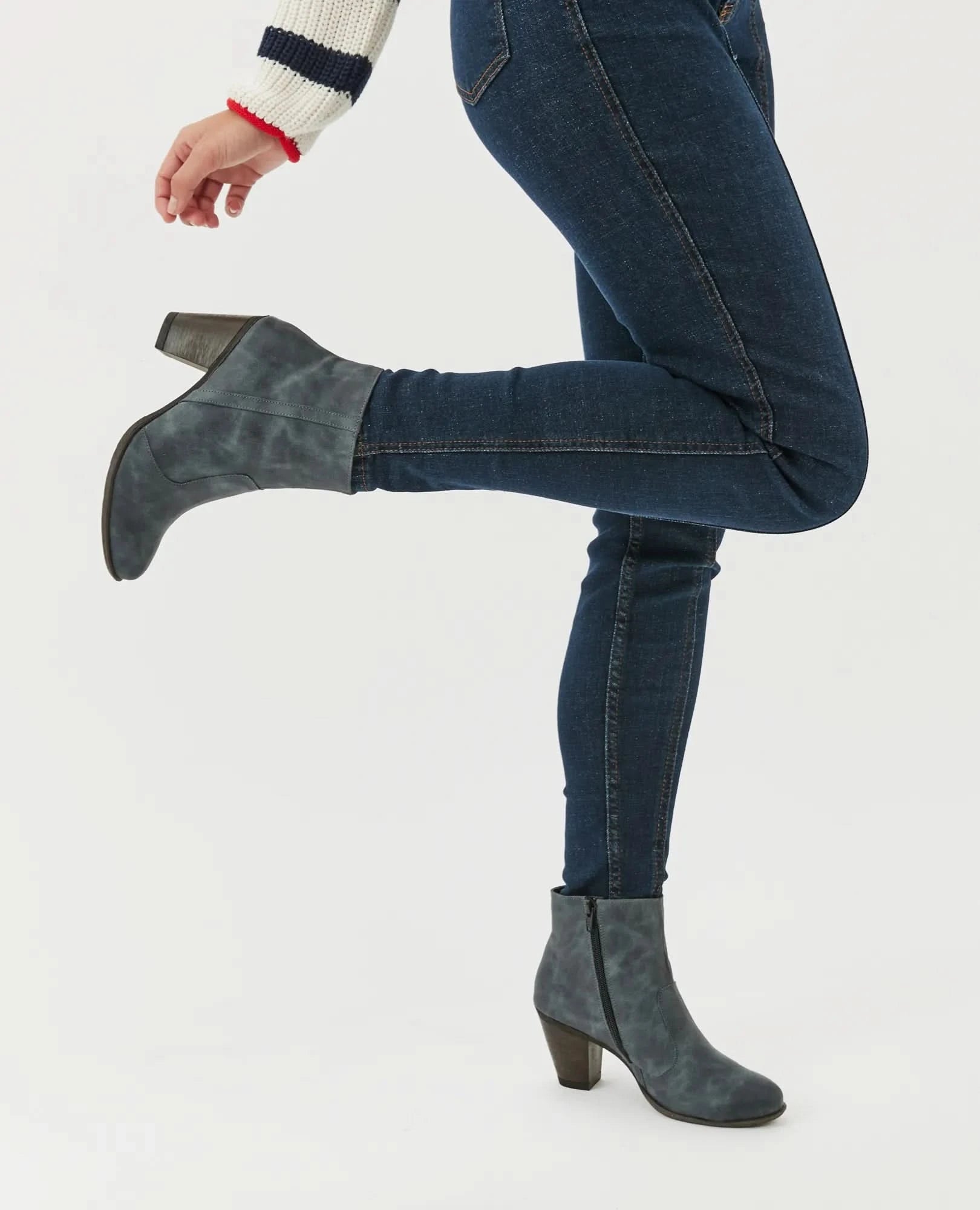 מגפוני עקב טבעוניים - ניל - B Unique