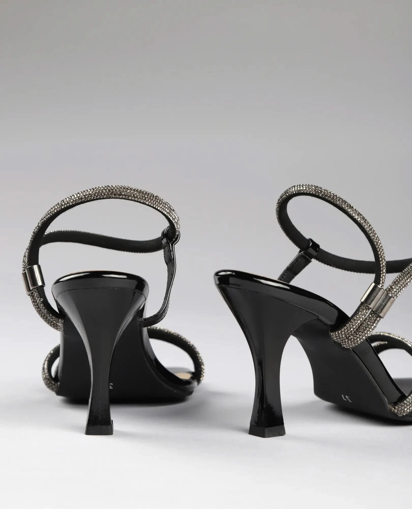 סנדלי עקב- רקפת - B Unique - סנדלי עקב