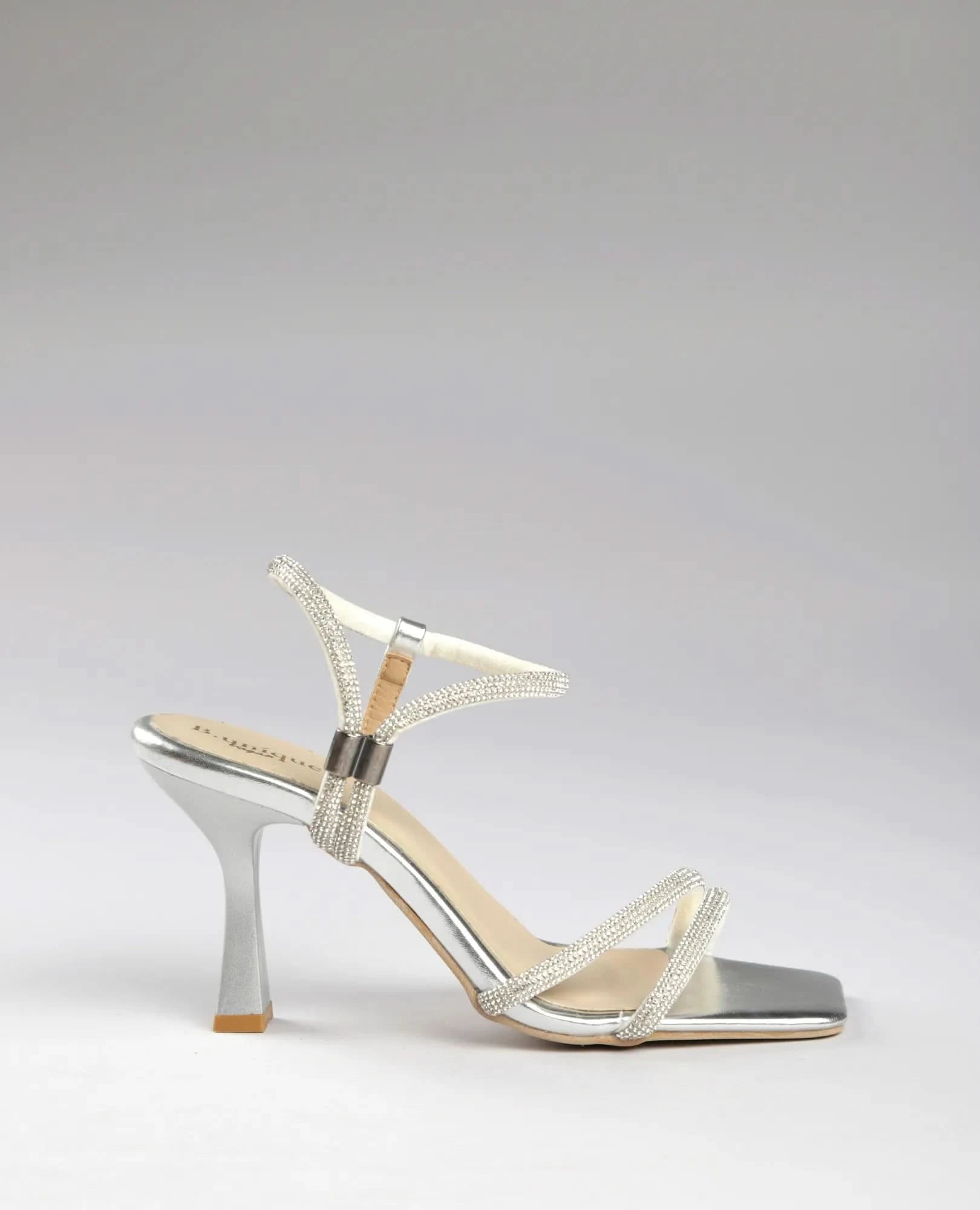 סנדלי עקב- רקפת - B Unique - סנדלי עקב