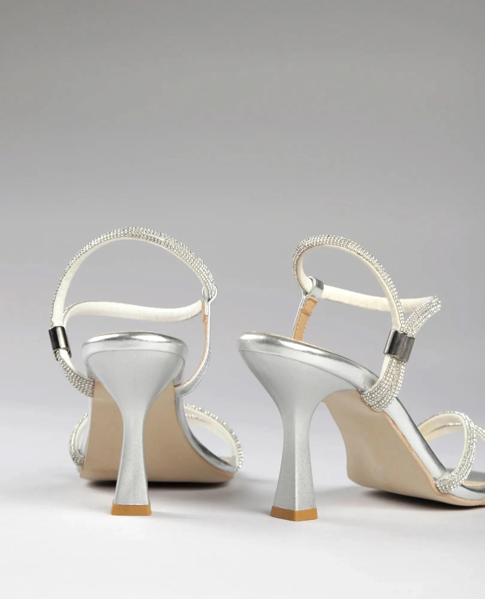 סנדלי עקב- רקפת - B Unique - סנדלי עקב