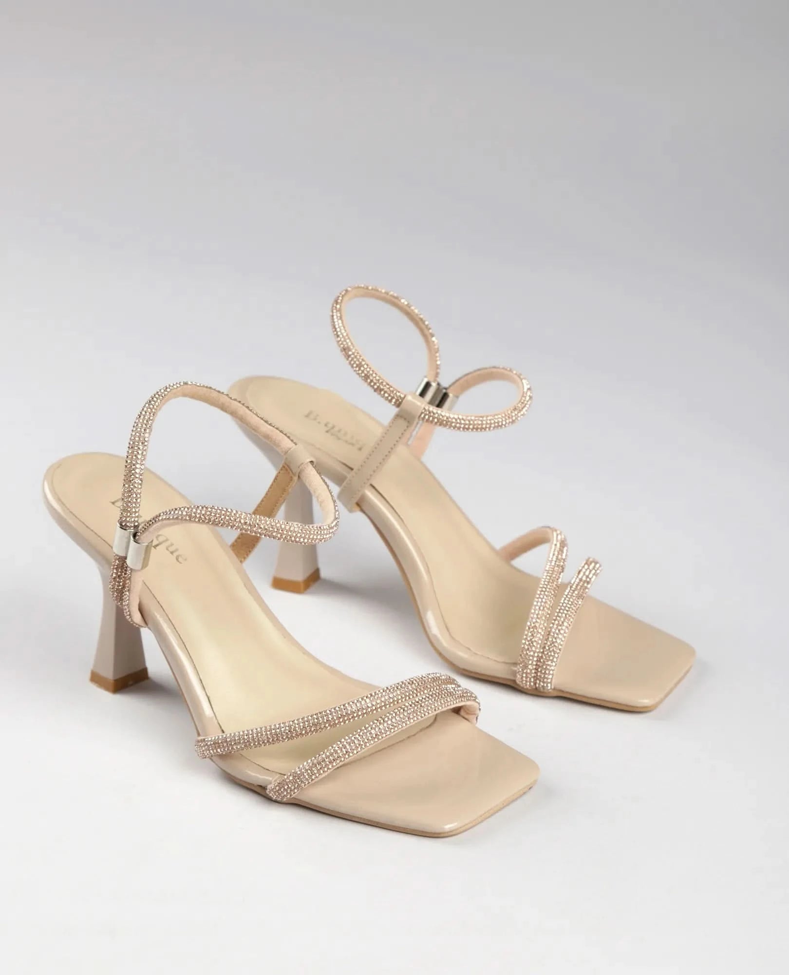 סנדלי עקב- רקפת - B Unique - סנדלי עקב