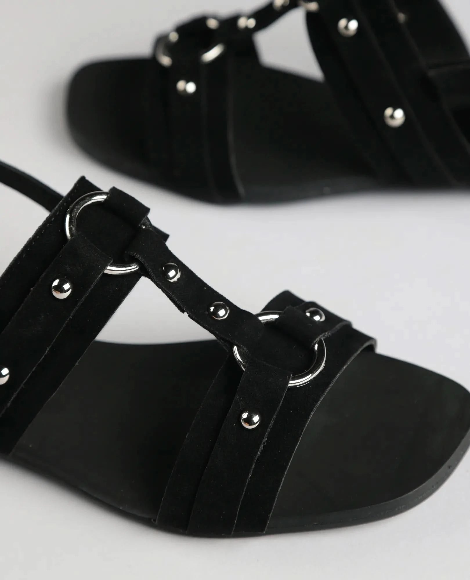 סנדלים שטוחים - אורסולה - B Unique