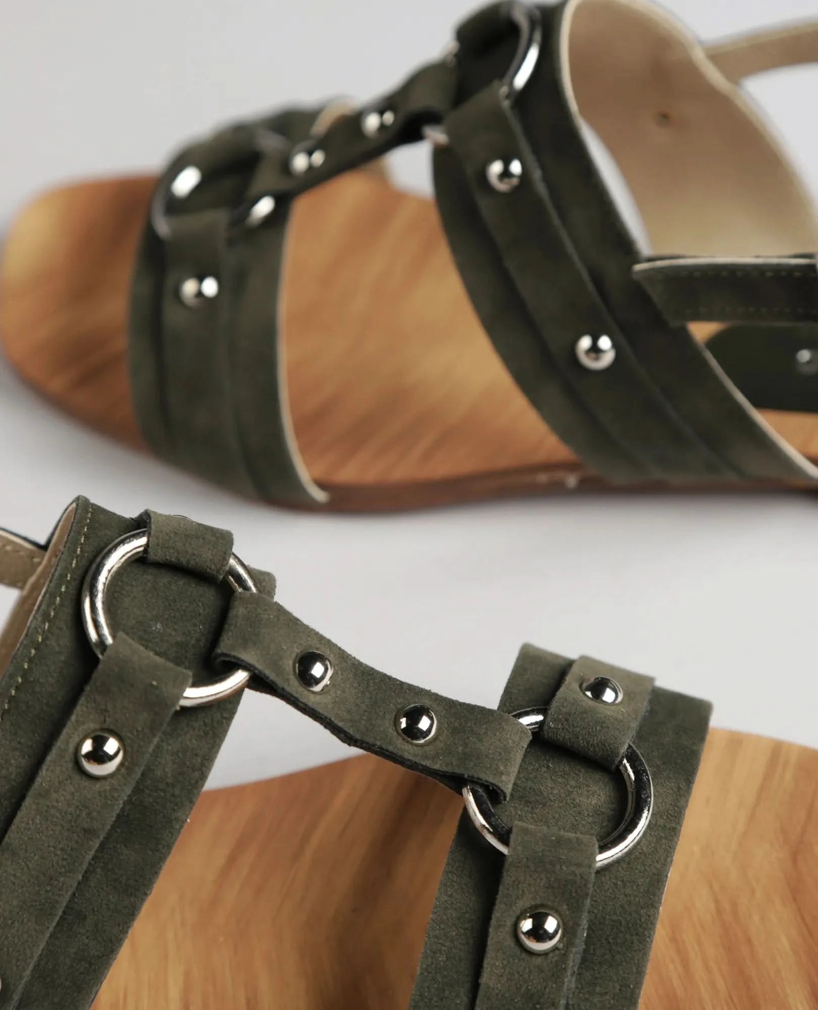 סנדלים שטוחים - אורסולה - B Unique