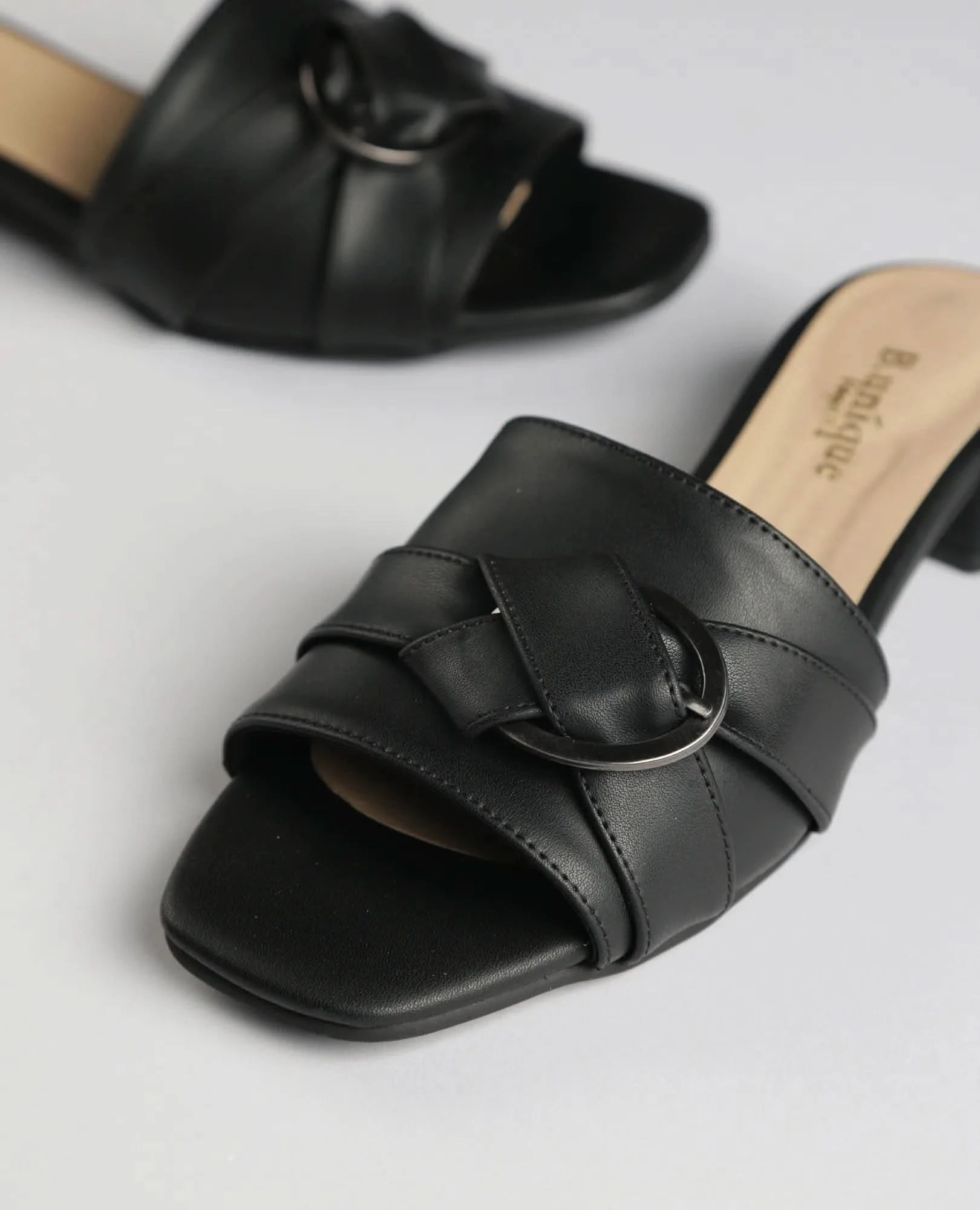 כפכפי רצועות - מרגוט - B Unique