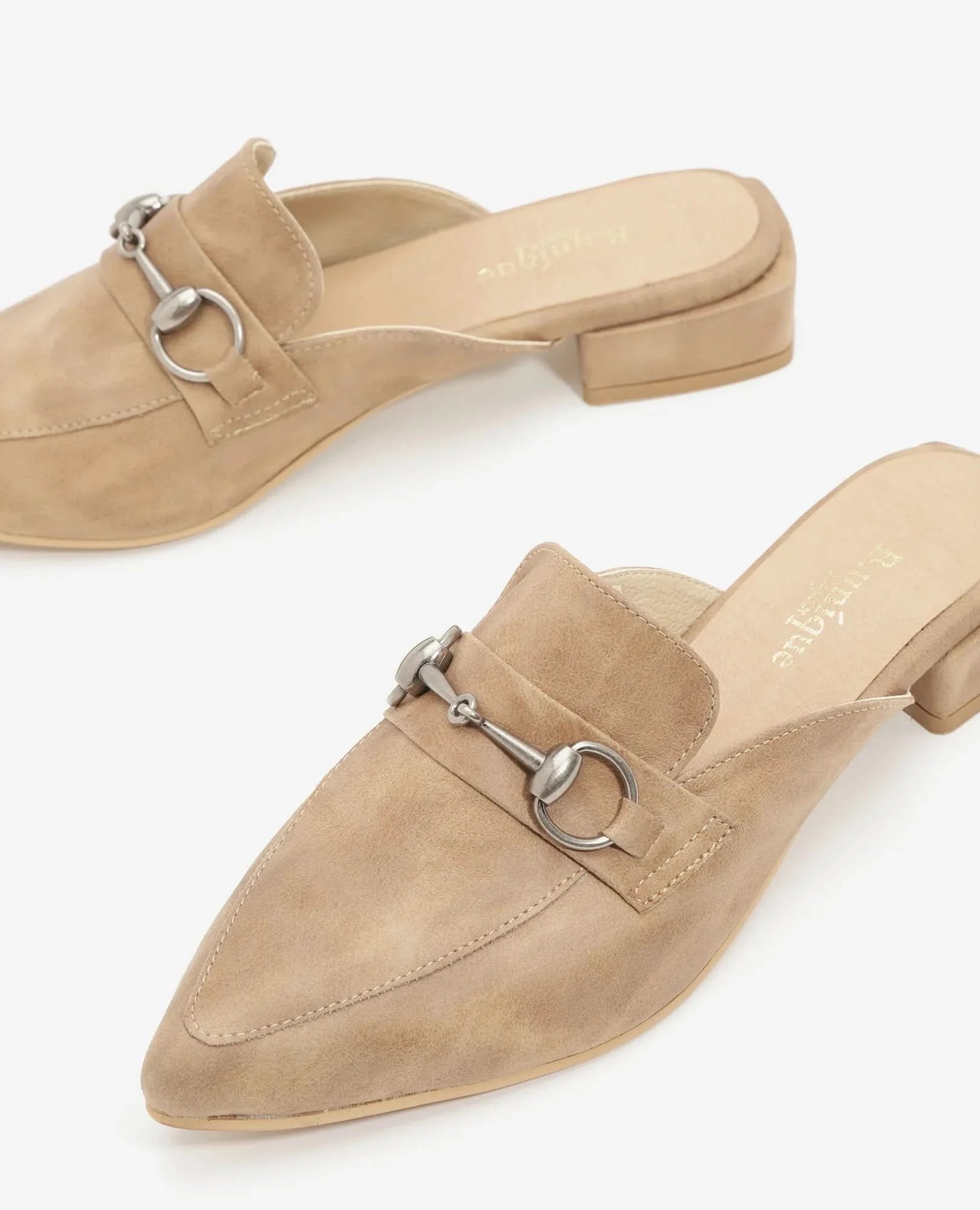 מיכל-כפכף שפיץ אורנומנט