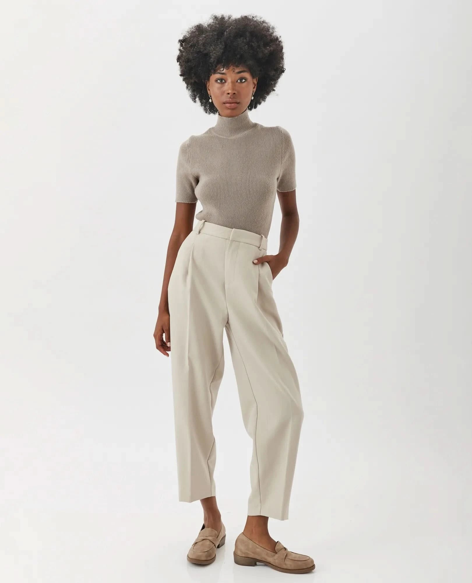 מיכל-נעלי לאופר עם רצועה