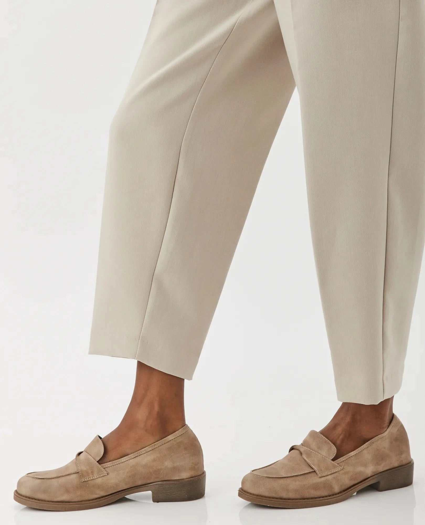 מיכל-נעלי לאופר עם רצועה