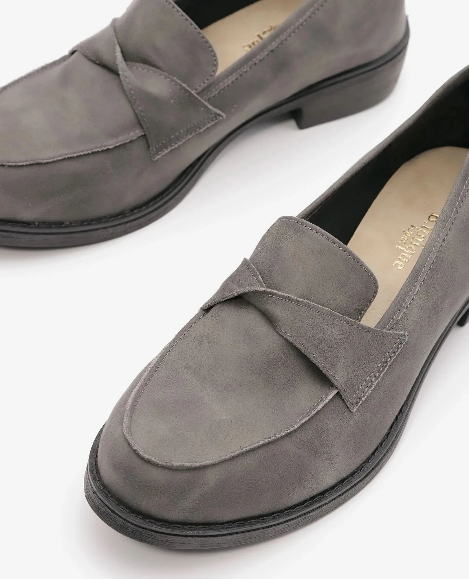 מיכל-נעלי לאופר עם רצועה