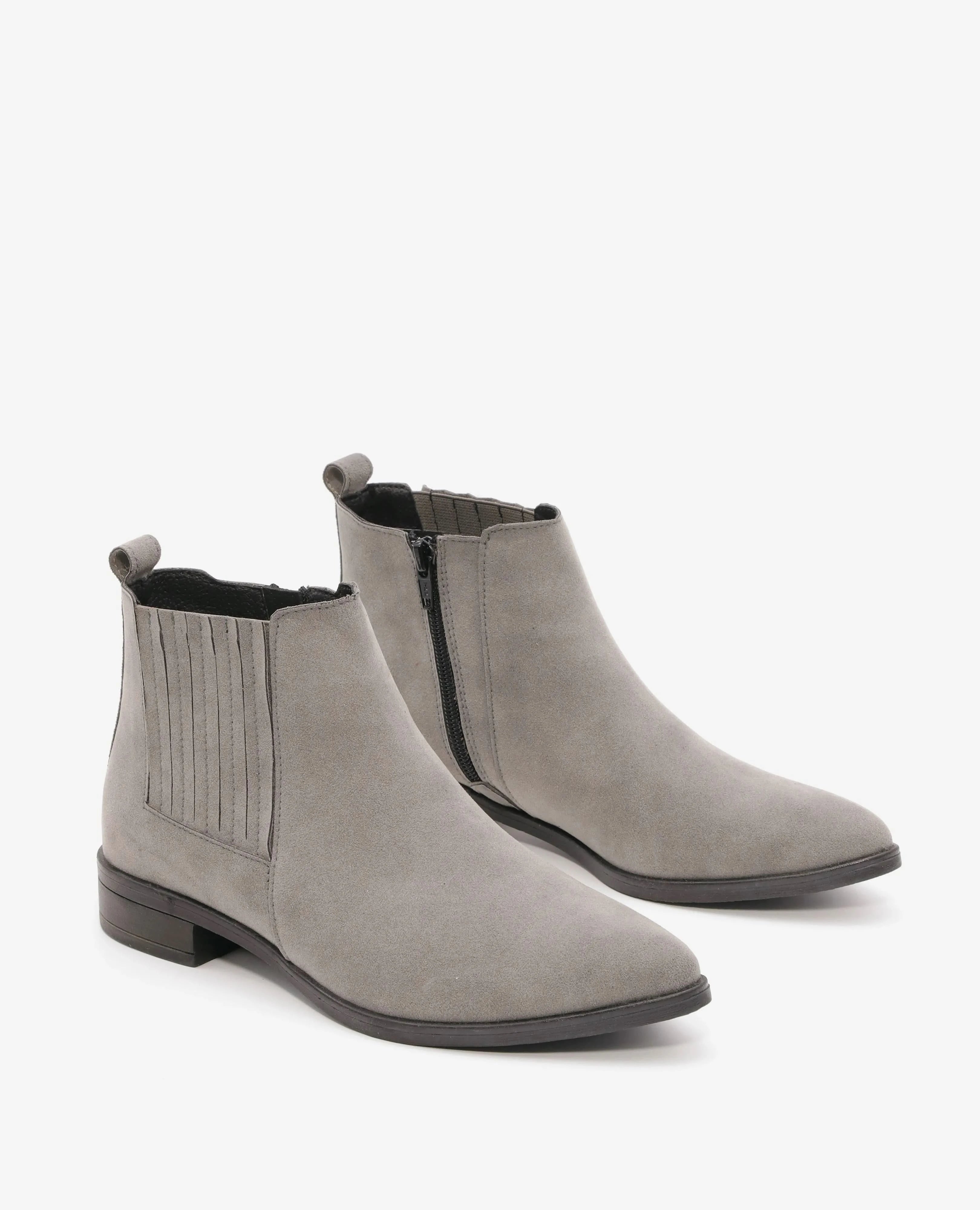 מגפונים דמוי זמש - אליסיה - B Unique