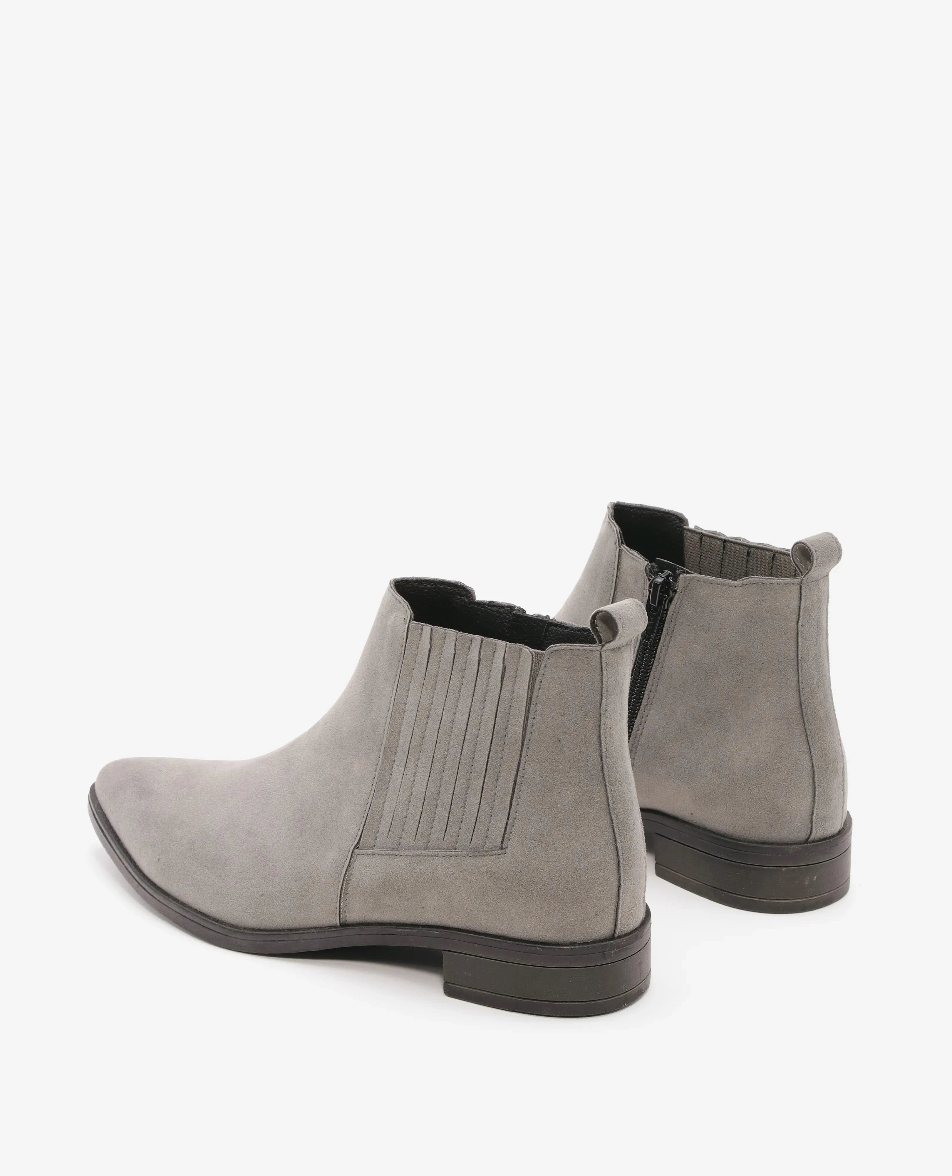 מגפונים דמוי זמש - אליסיה - B Unique