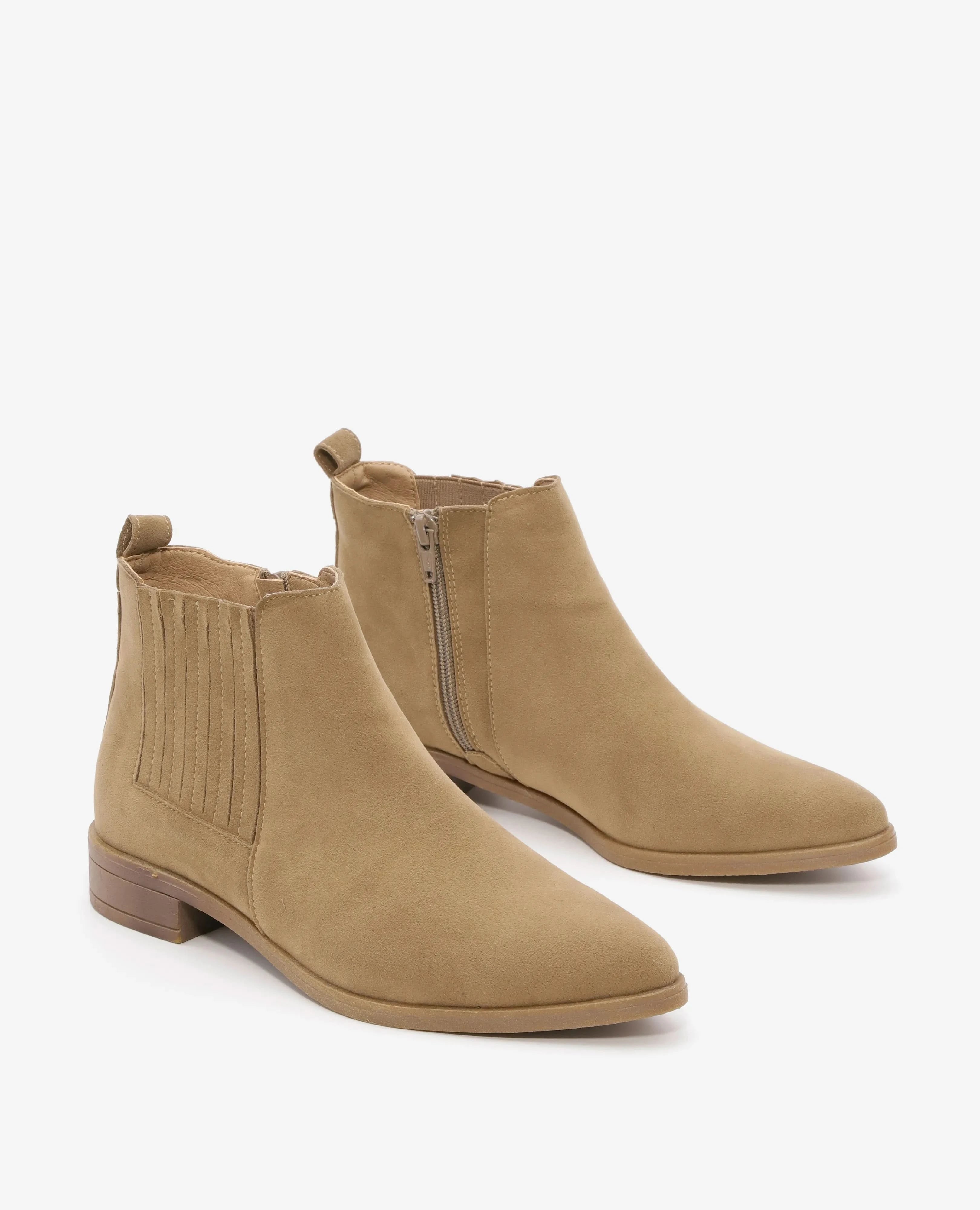 מגפונים דמוי זמש - אליסיה - B Unique