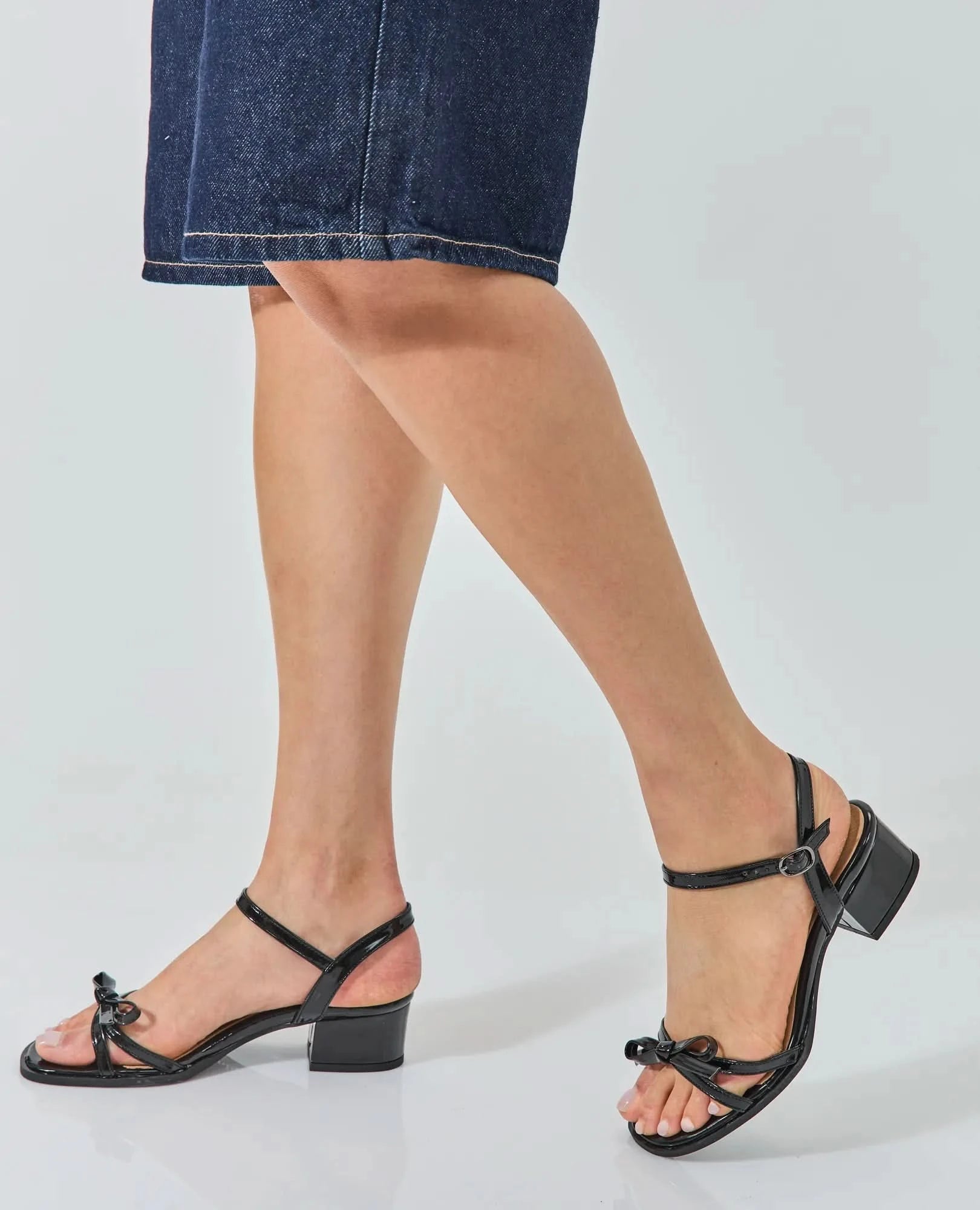 סנדלי עקב - אריאל - B Unique - סנדלים