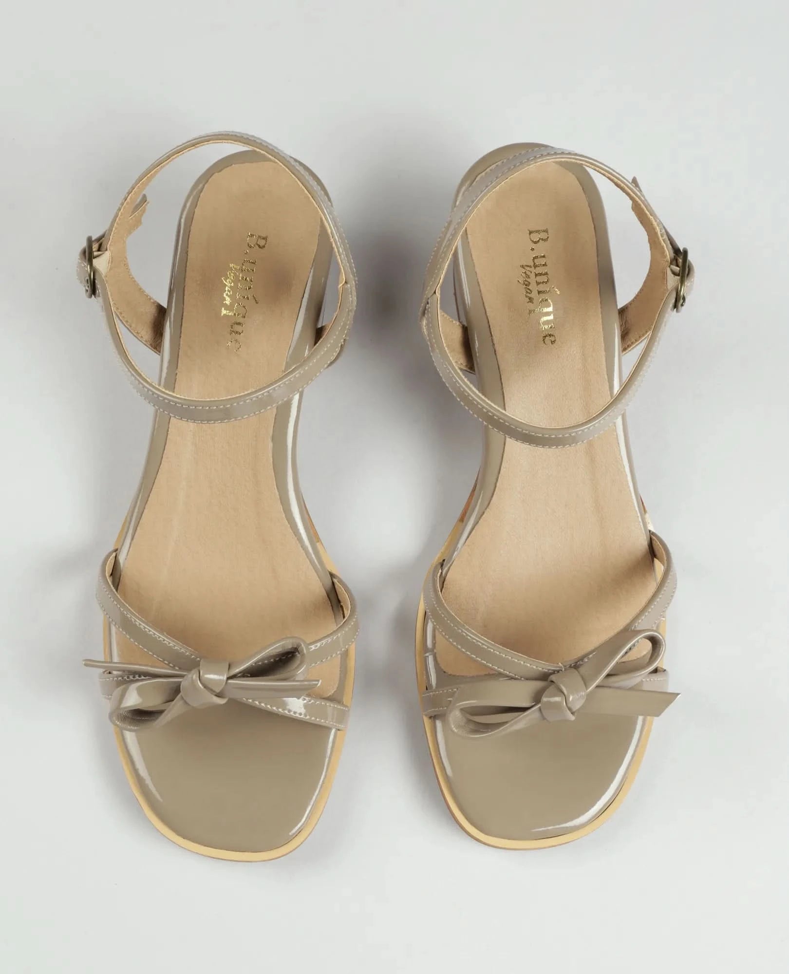 סנדלי עקב - אריאל - B Unique - סנדלים