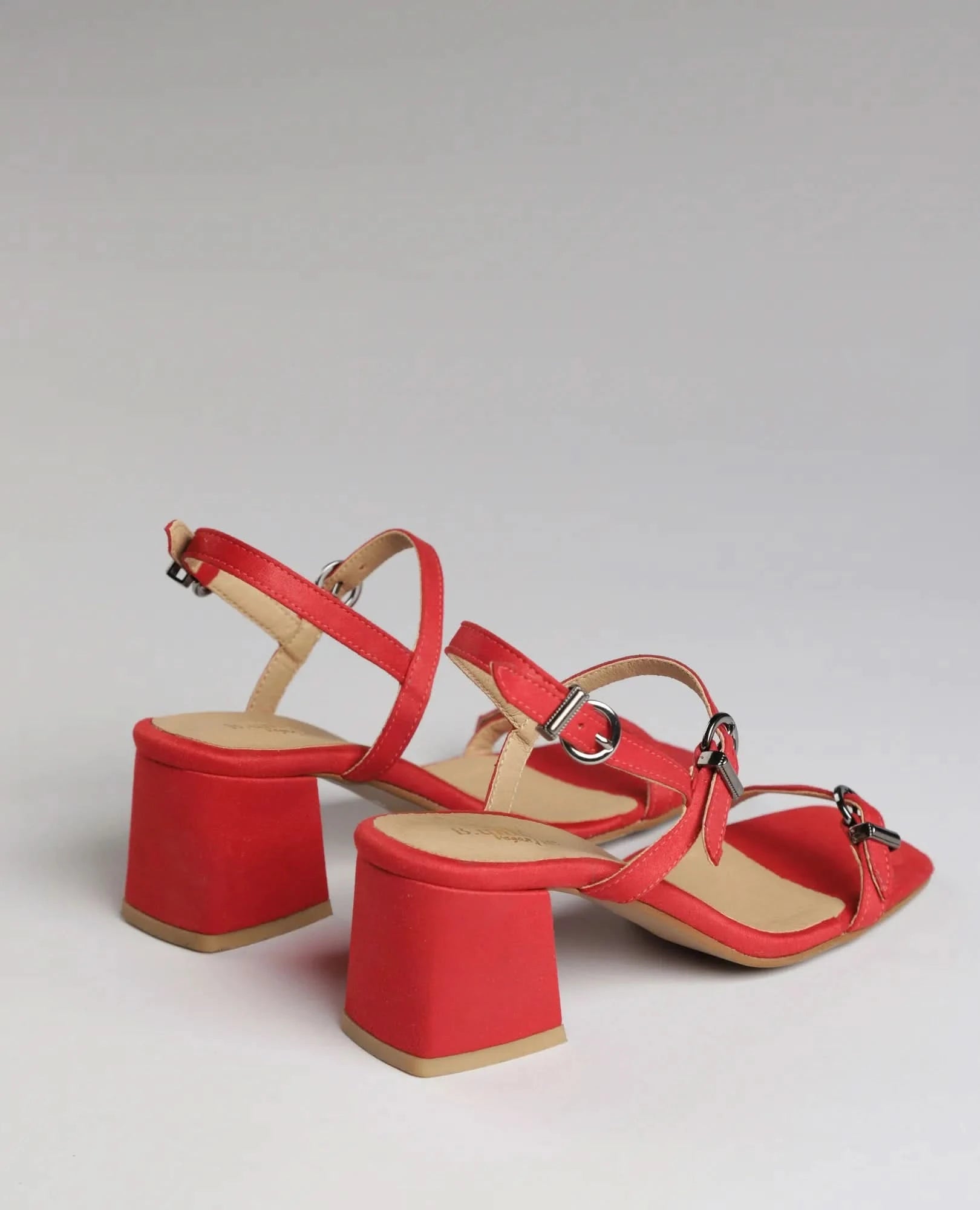 סנדל עקב- סנדרין - B Unique