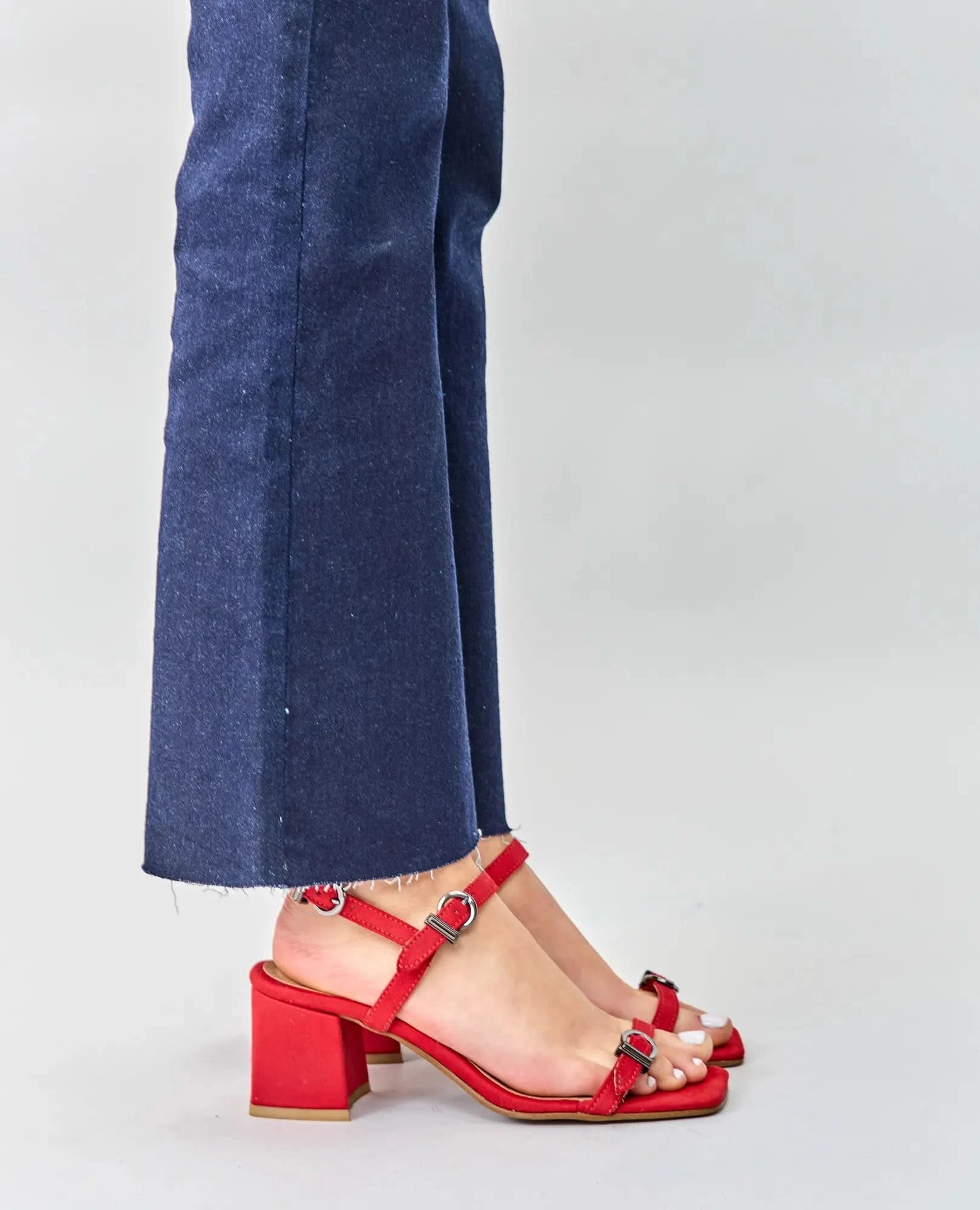 סנדל עקב- סנדרין - B Unique