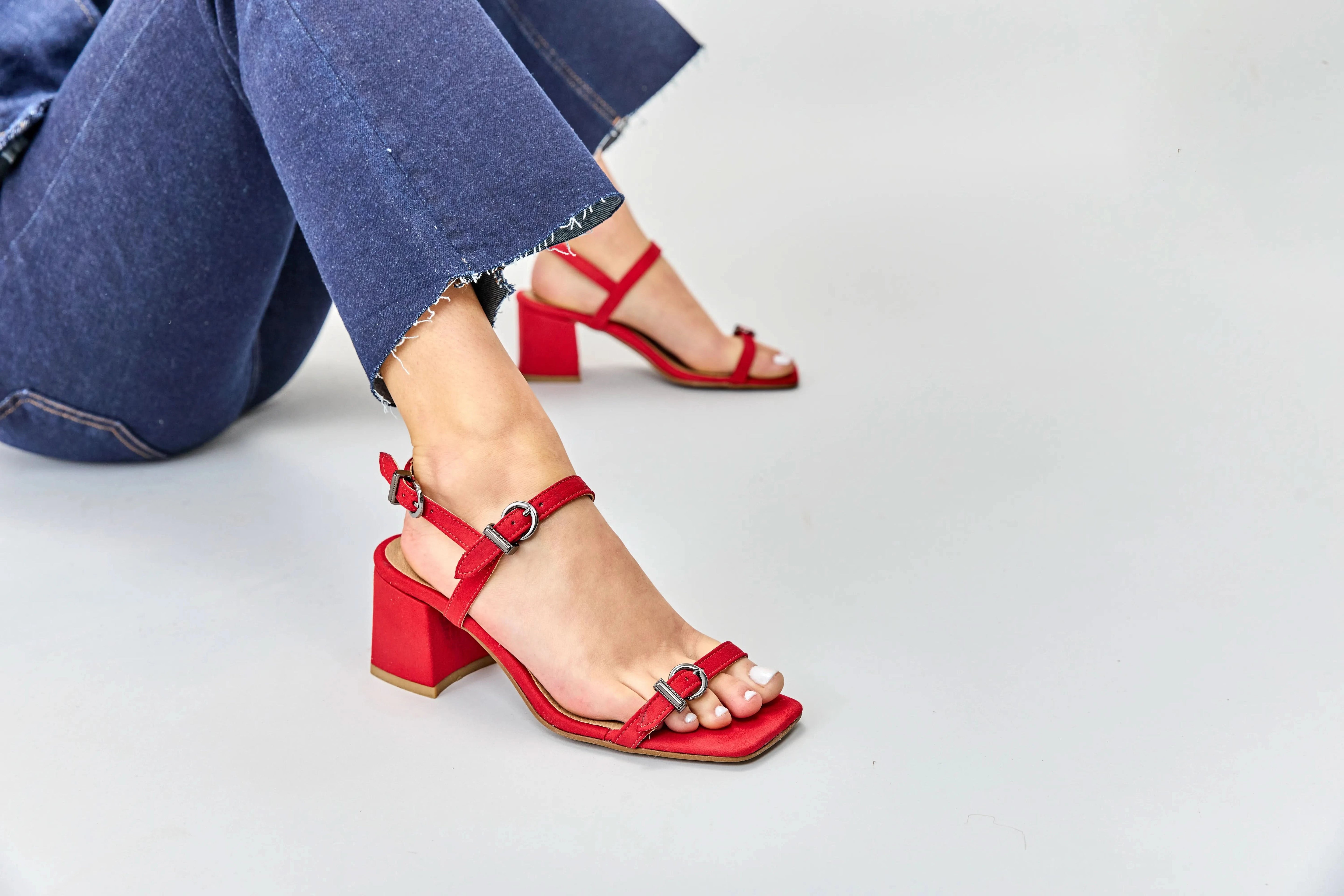 סנדל עקב- סנדרין - B Unique