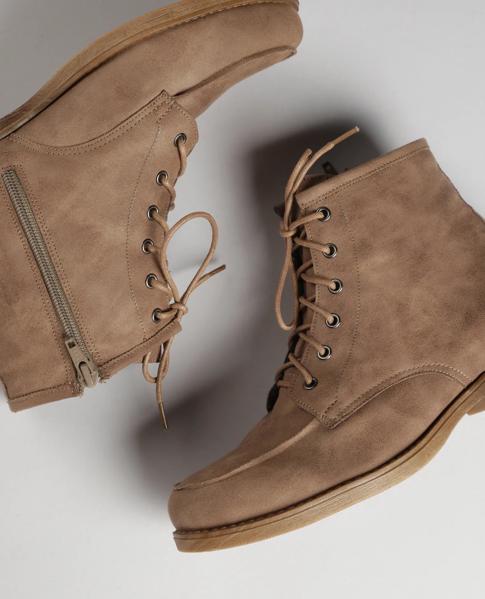 מגפוני שרוכים - ניב - B Unique - מגפונים