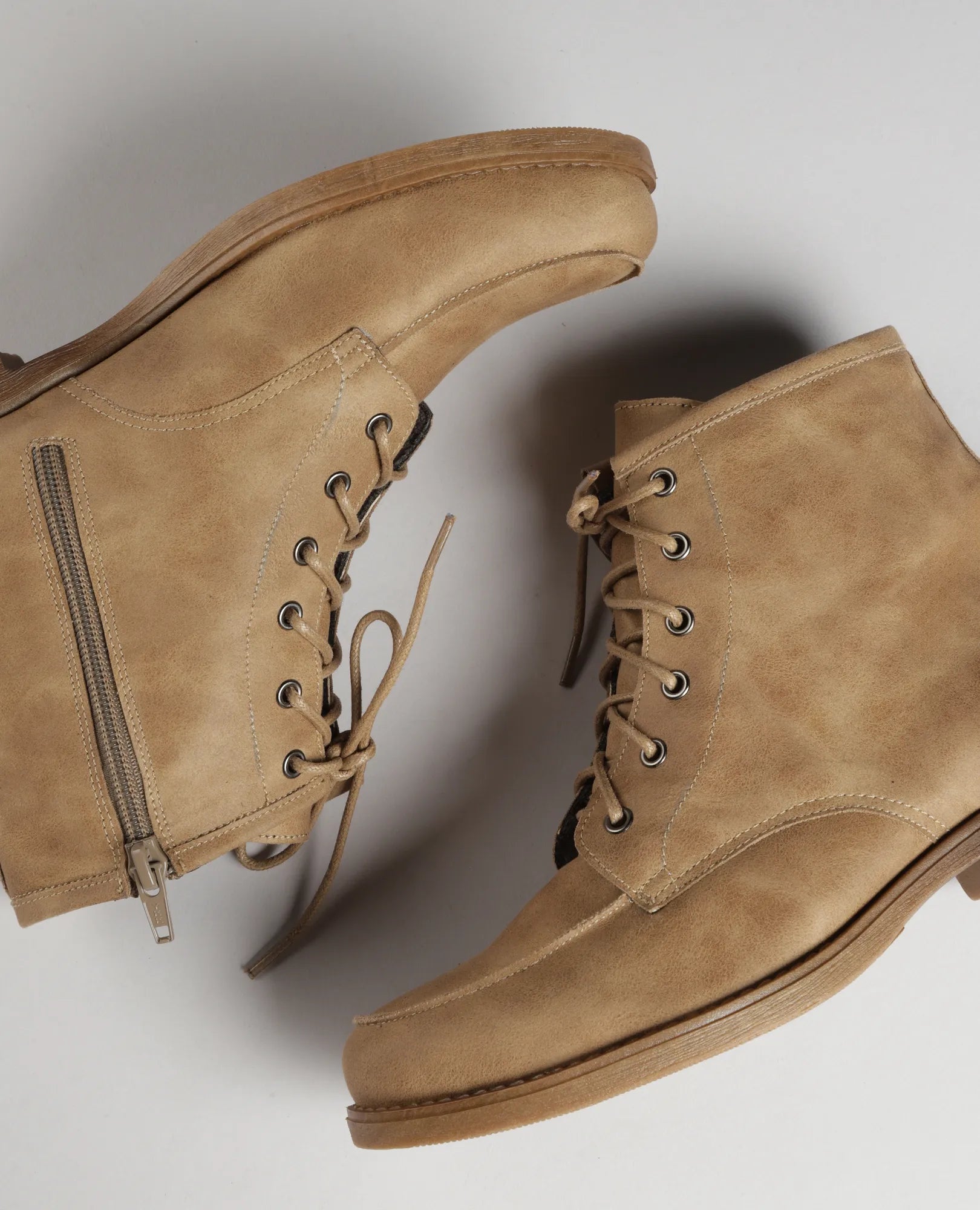 מגפוני שרוכים - ניב - B Unique - מגפונים