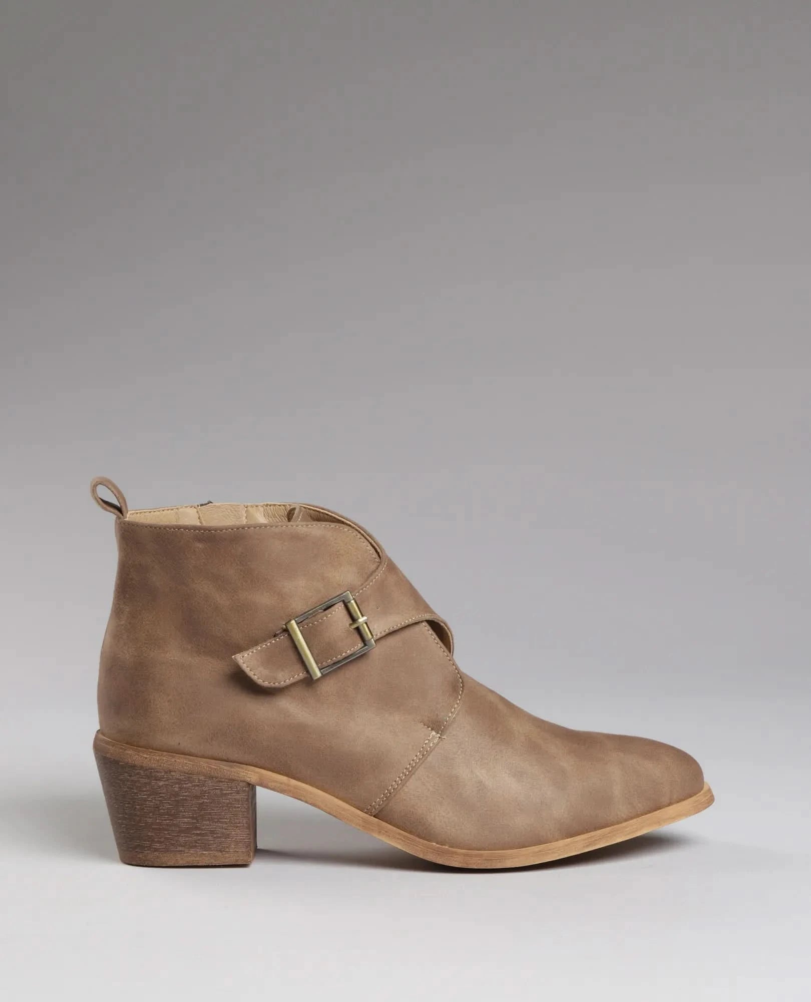 מגפוני עקב - קורל - B Unique - מגפונים