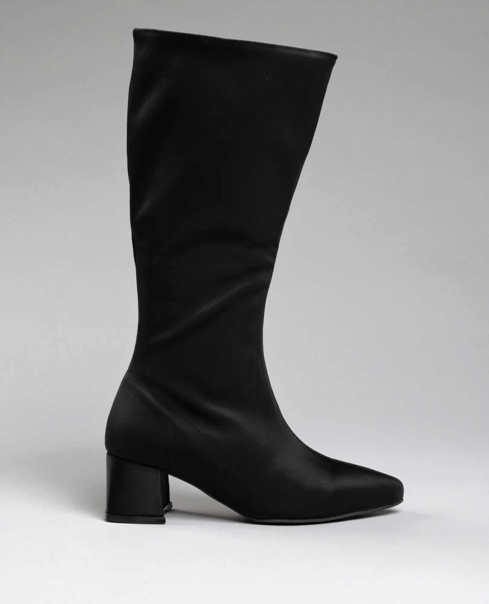 מגפי עקב - גלית - B Unique - מגפיים