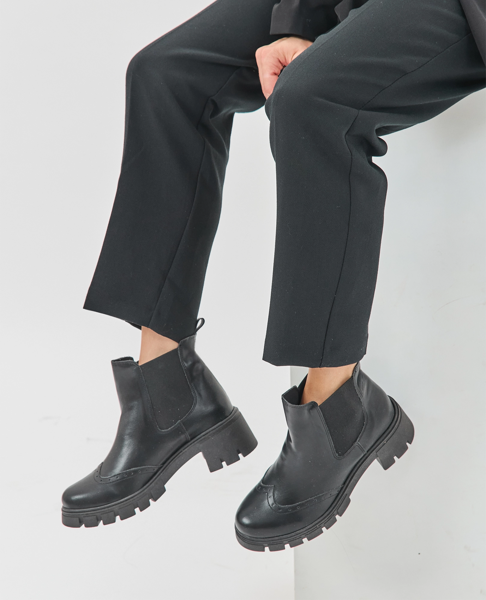 מגפוני צ'לסי - אביב - B Unique - מגפונים