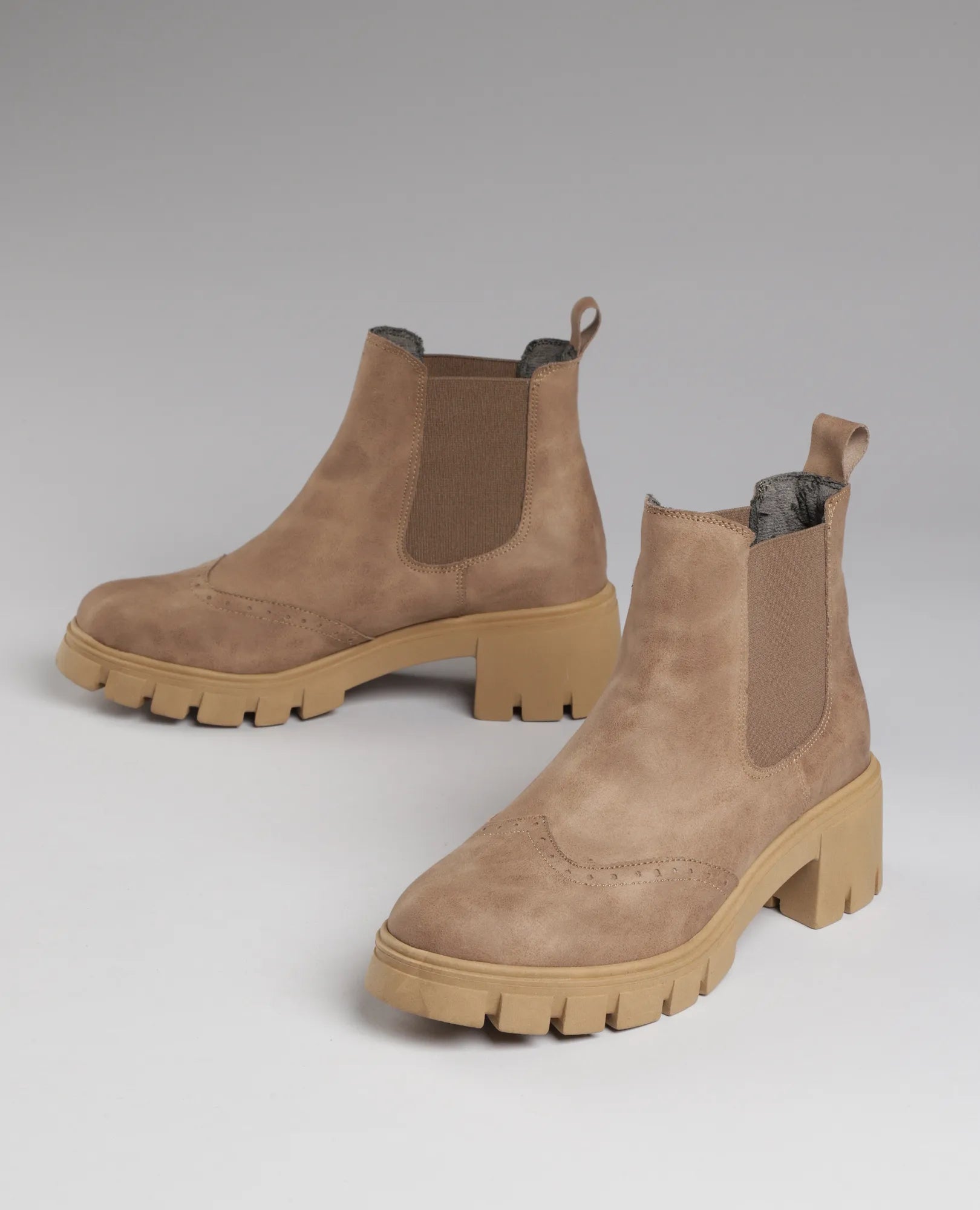 מגפוני צ'לסי - אביב - B Unique - מגפונים