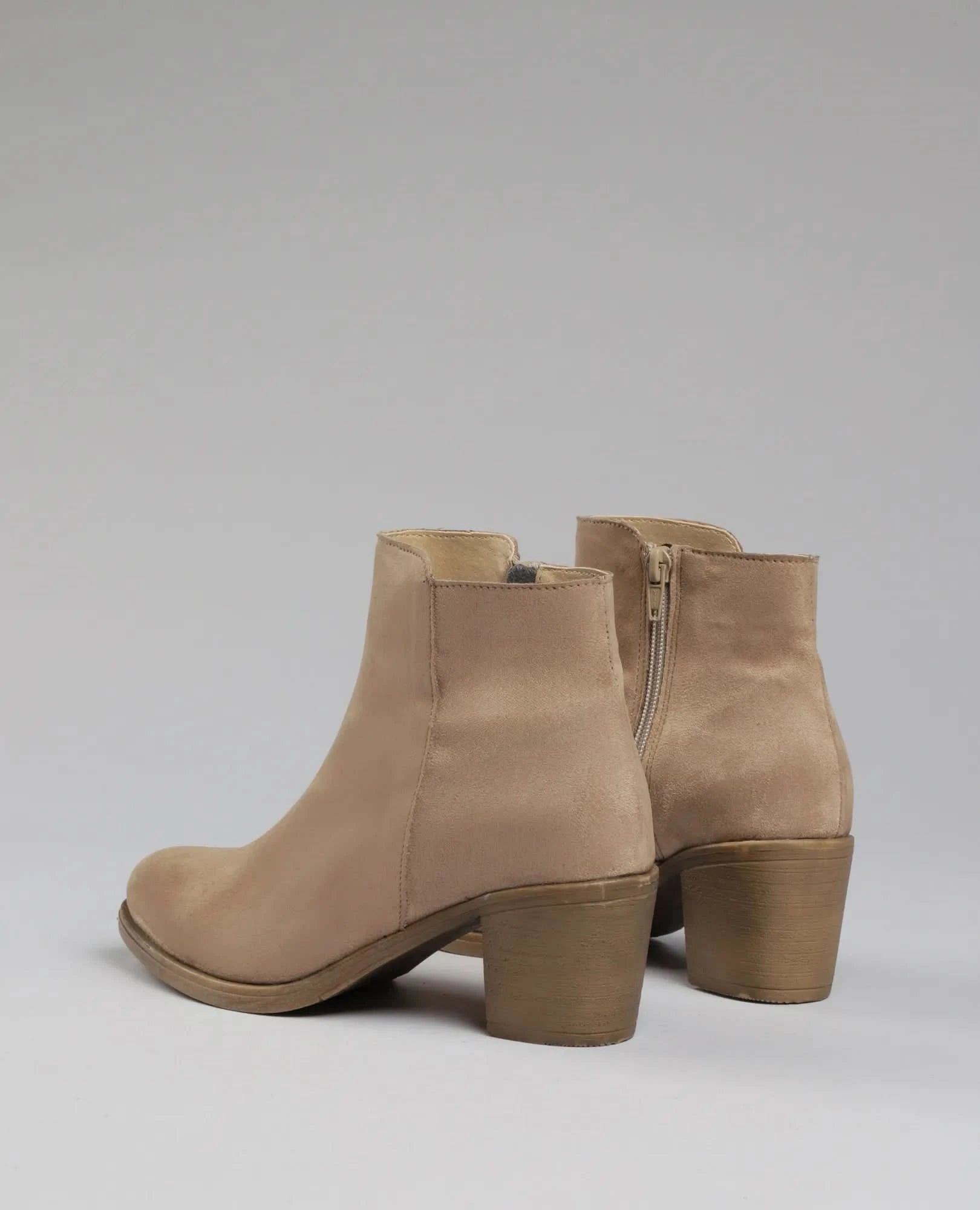 מגפוני עקב - כלנית - B Unique - מגפונים