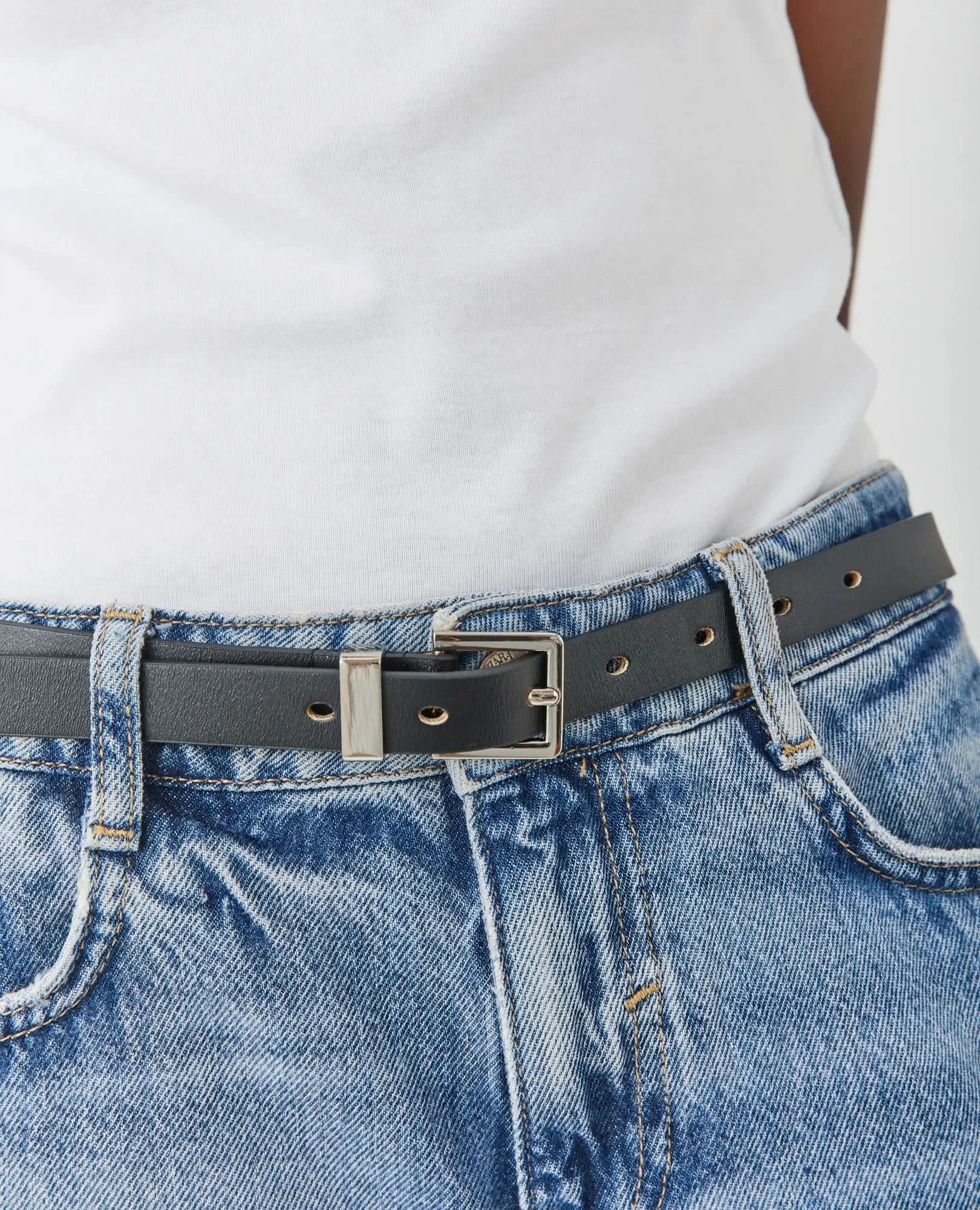 חגורת עור אבזם 1.5 ס"מ