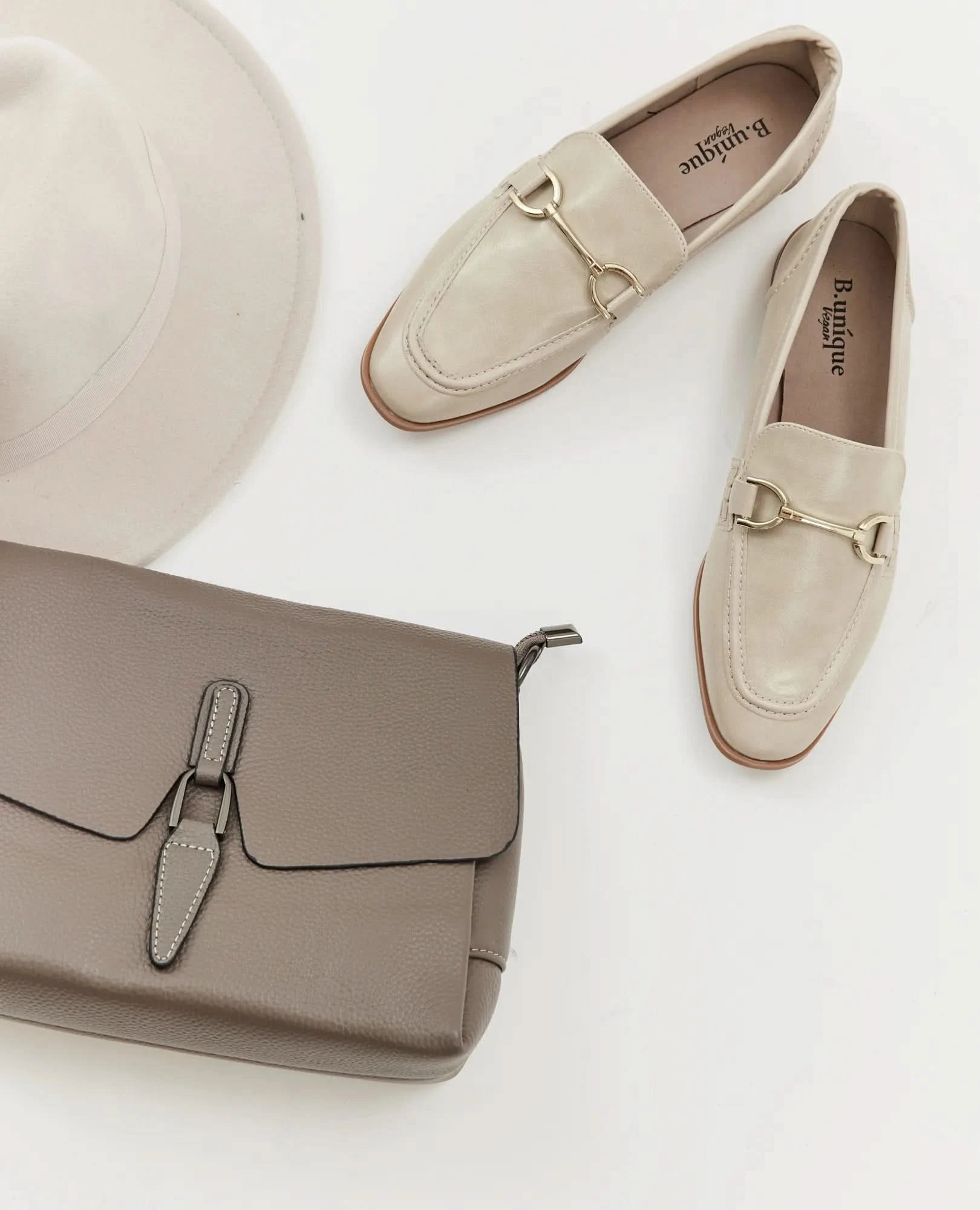 נעלי מוקסין שטוחות- לי