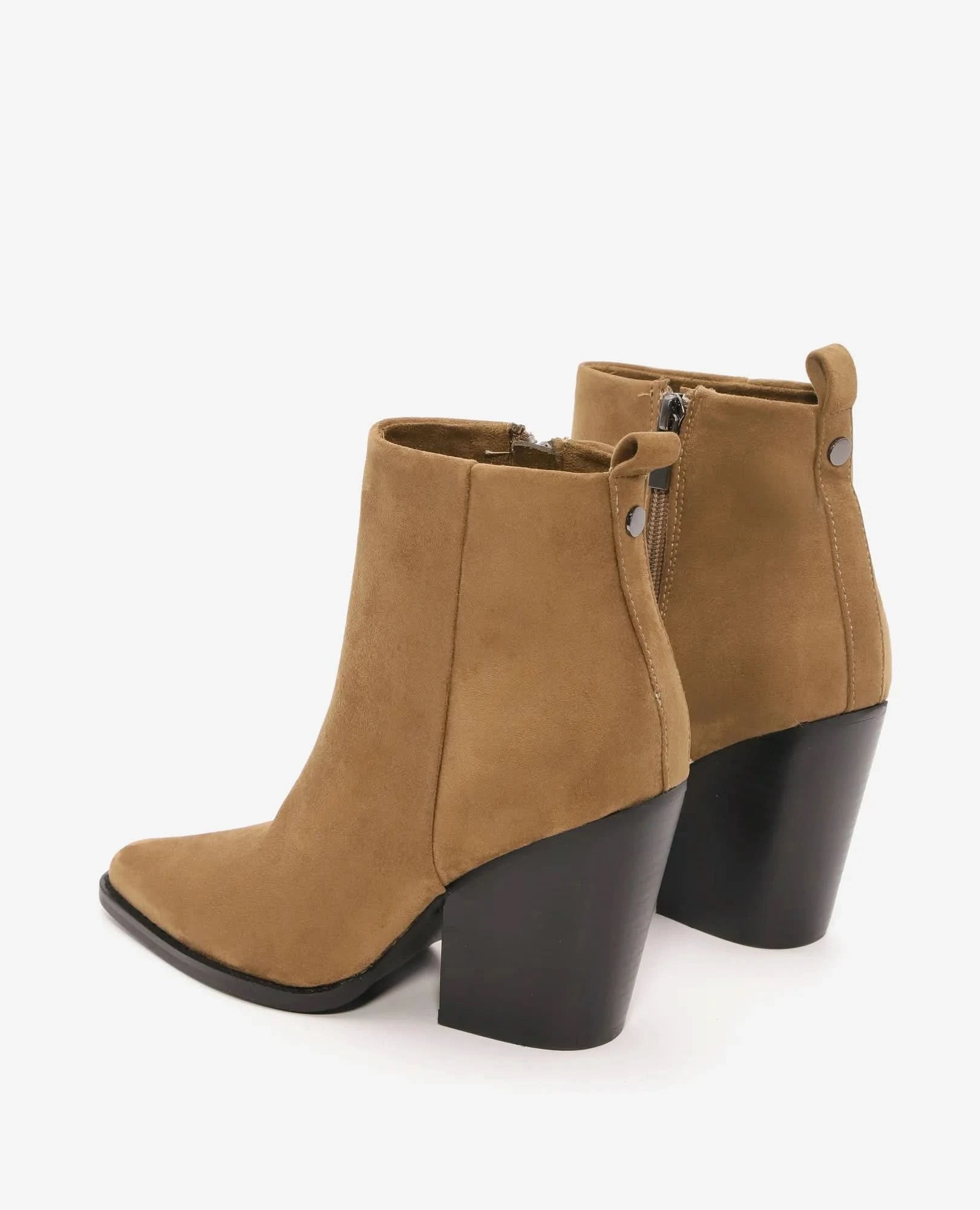 מגפוני עקב- נוף - B Unique