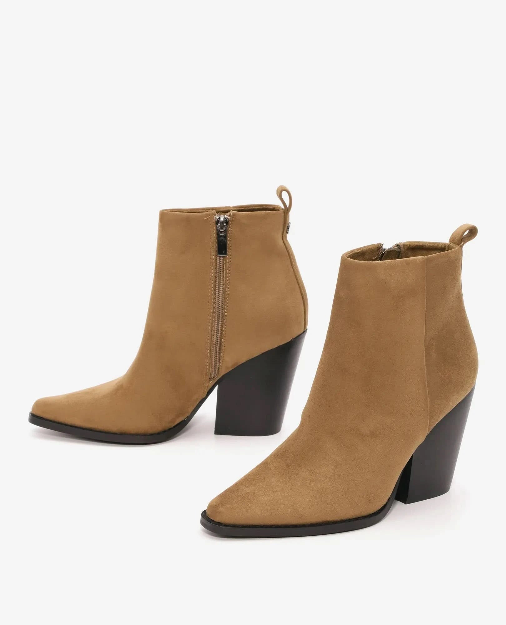 מגפוני עקב- נוף - B Unique