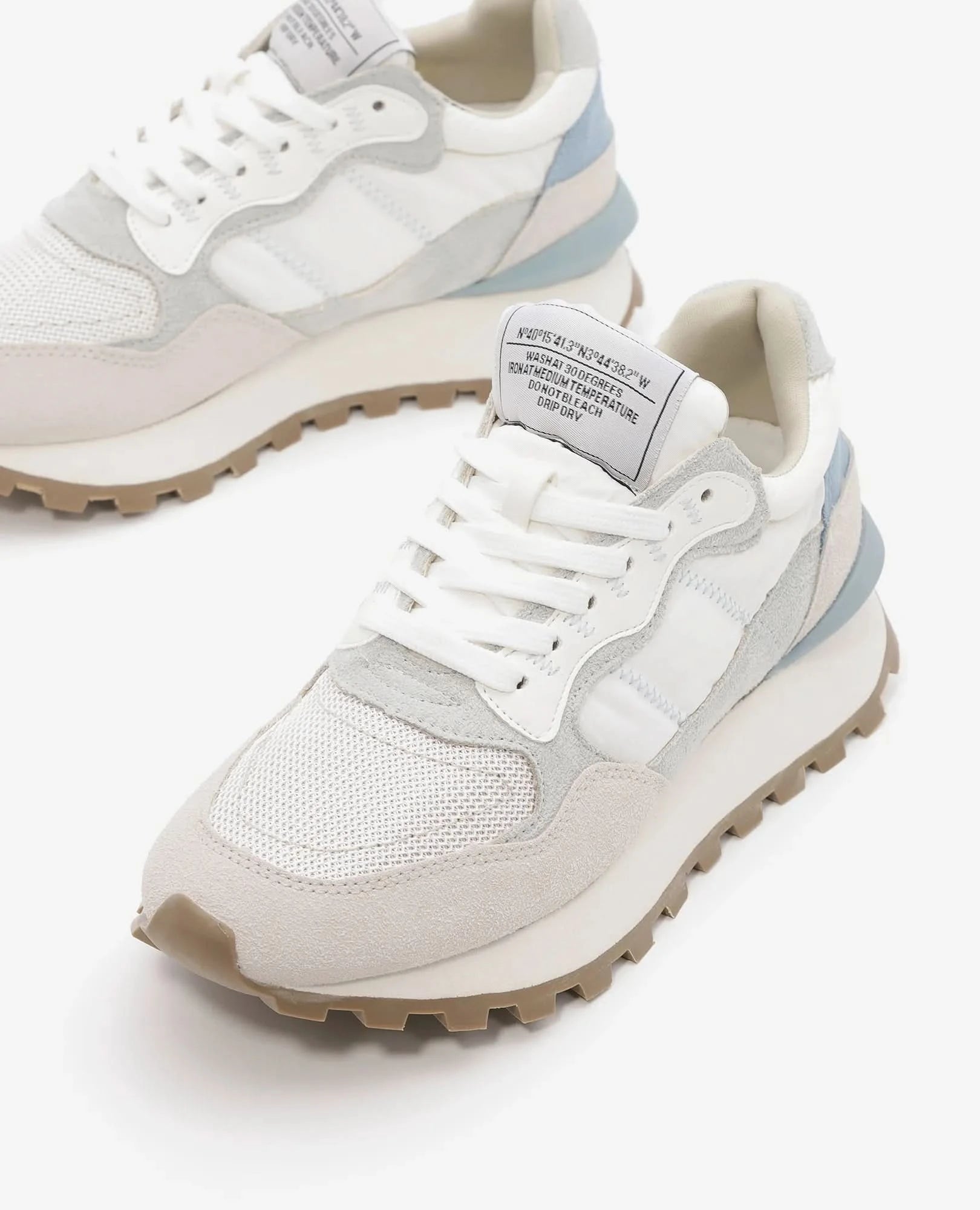 נעלי סניקרס- אמי - B Unique