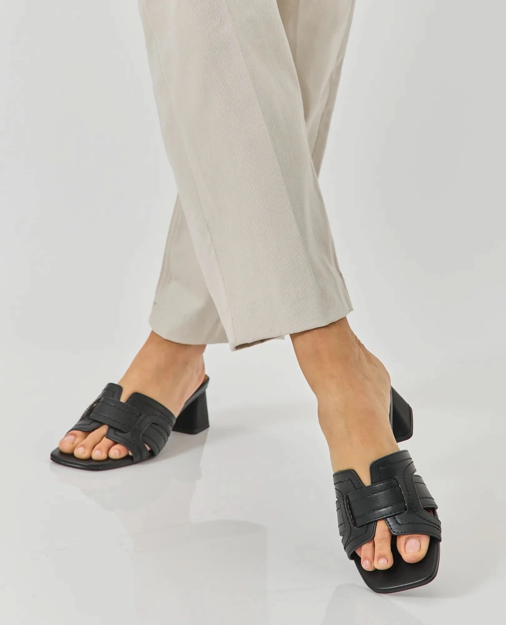 כפכפי עקב - מוריה - B Unique - כפכפי עקב