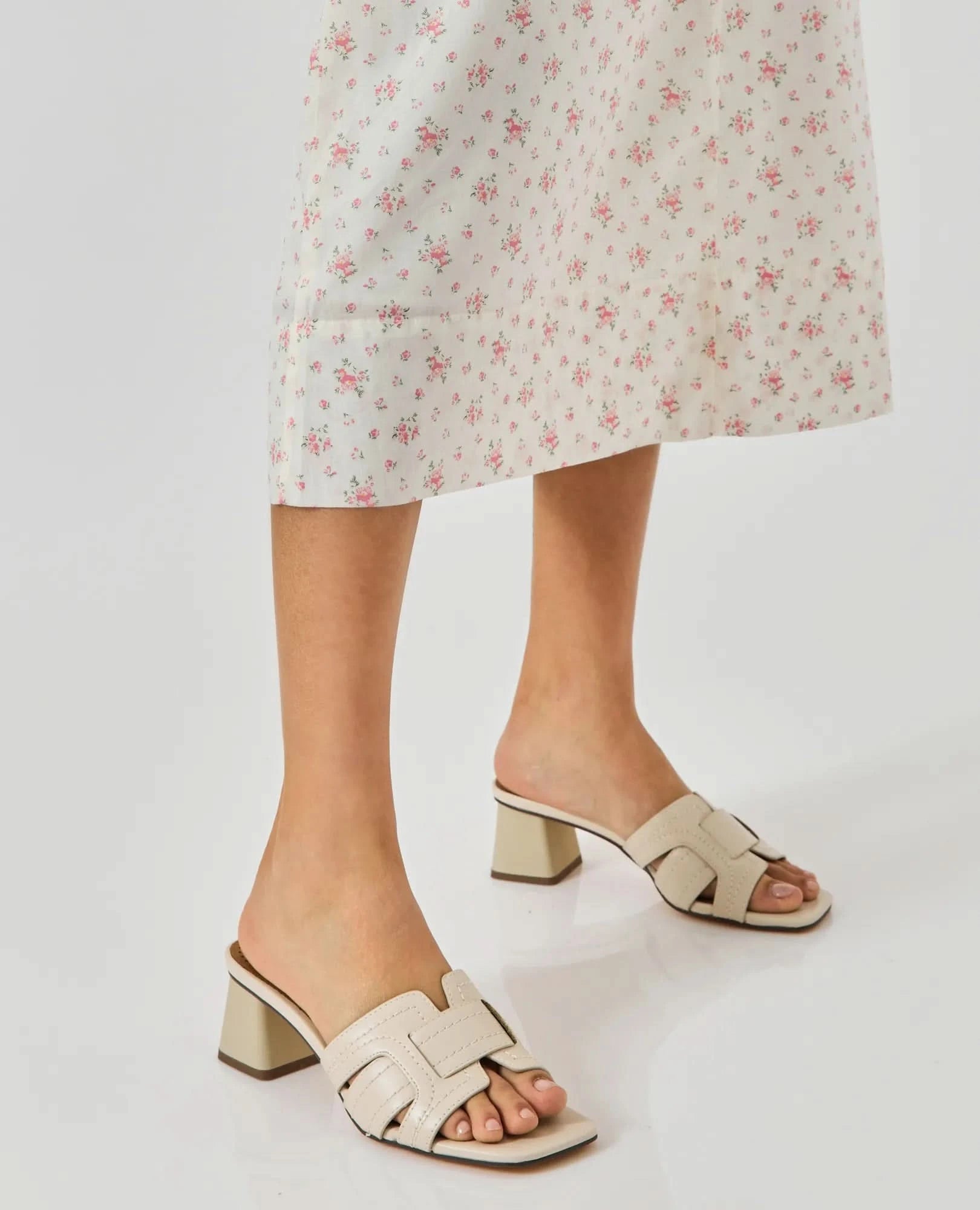 כפכפי עקב - מוריה - B Unique - כפכפי עקב