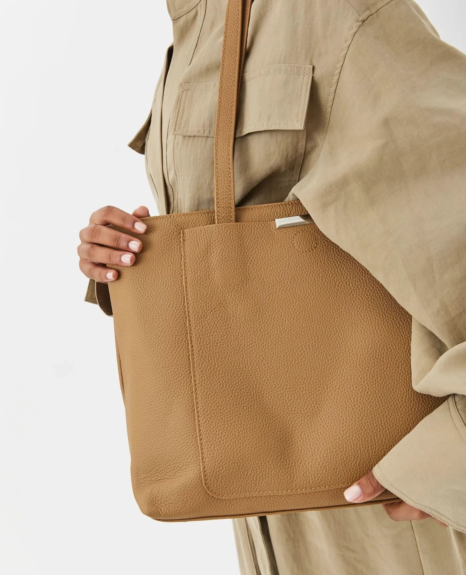 תיק צד מעור- דנה